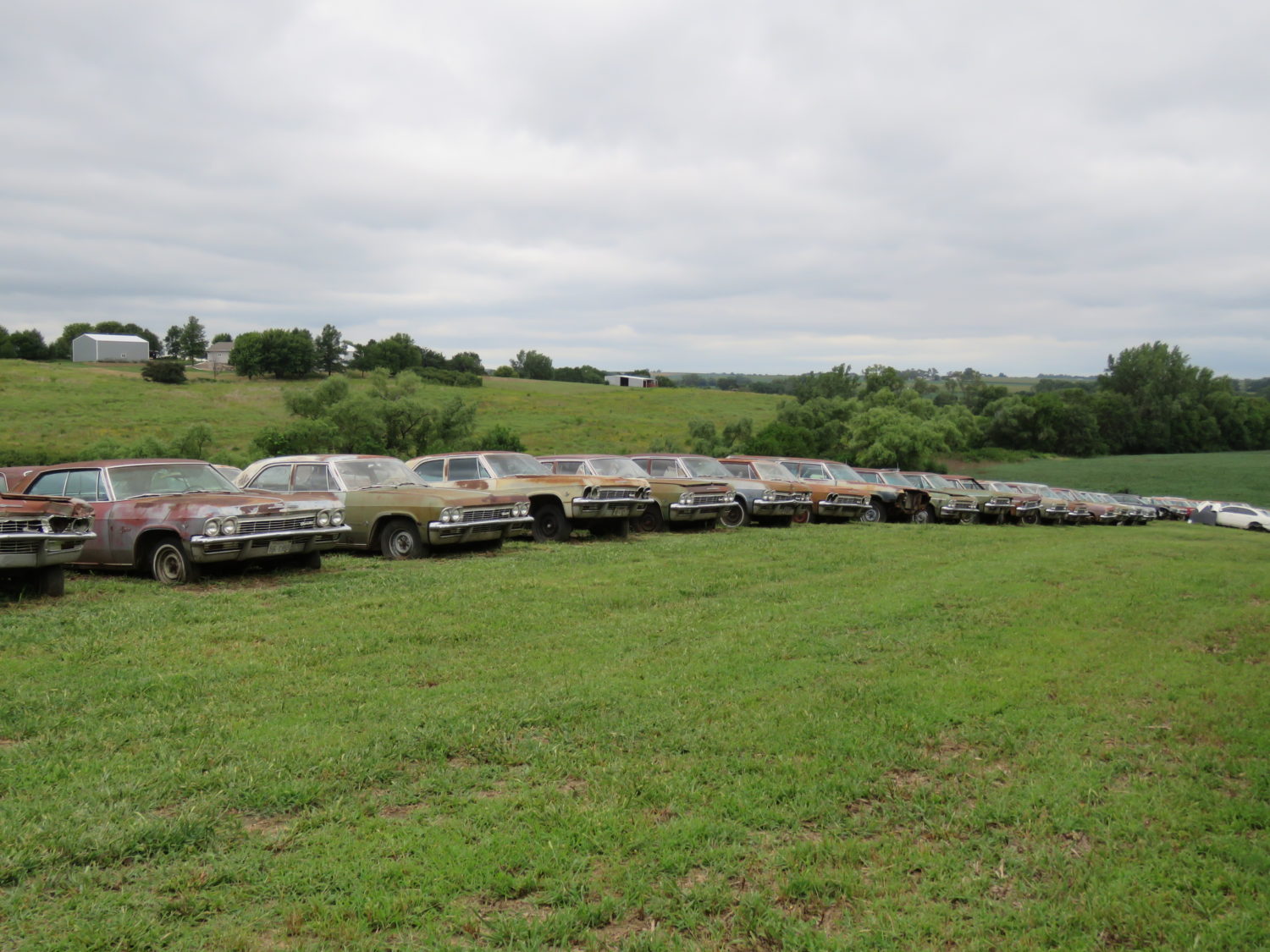 Approx. 300 GM Classic Cars- Impalas, Tri-Five & More! The Robinson Chevrolet Collection Live Onsite & Online! - image 28