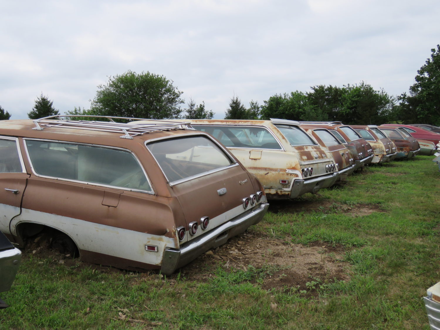 Approx. 300 GM Classic Cars- Impalas, Tri-Five & More! The Robinson Chevrolet Collection Live Onsite & Online! - image 23