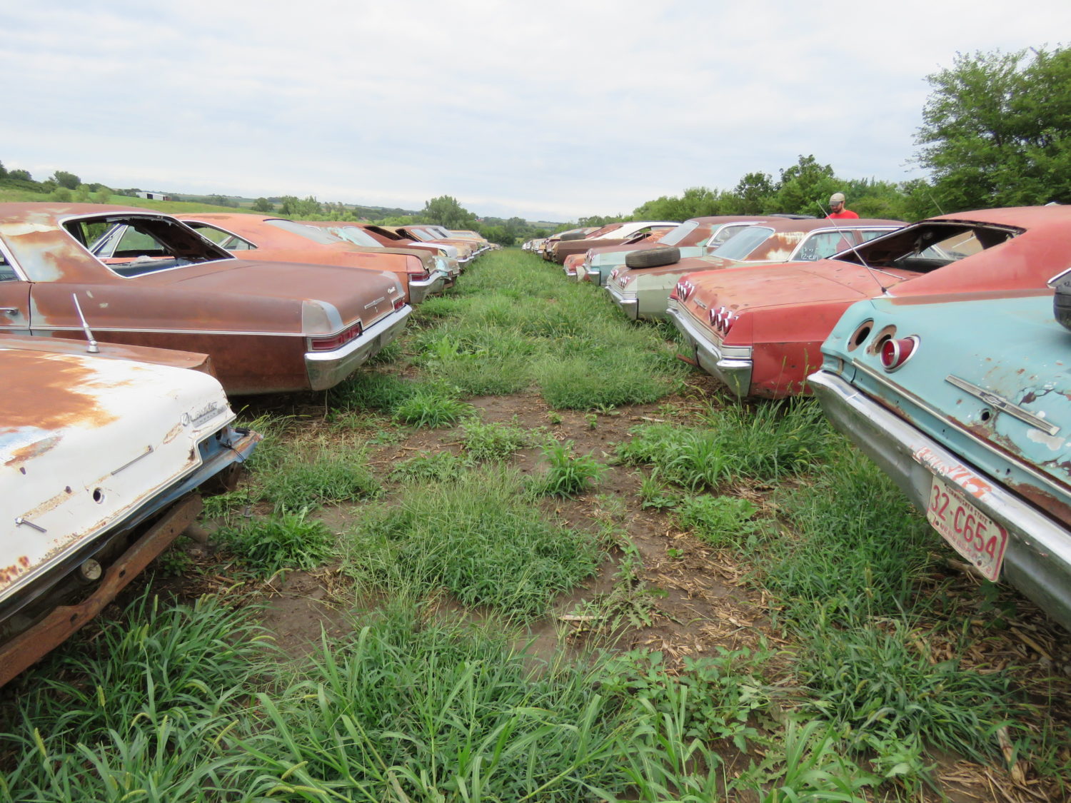 Approx. 300 GM Classic Cars- Impalas, Tri-Five & More! The Robinson Chevrolet Collection Live Onsite & Online! - image 34
