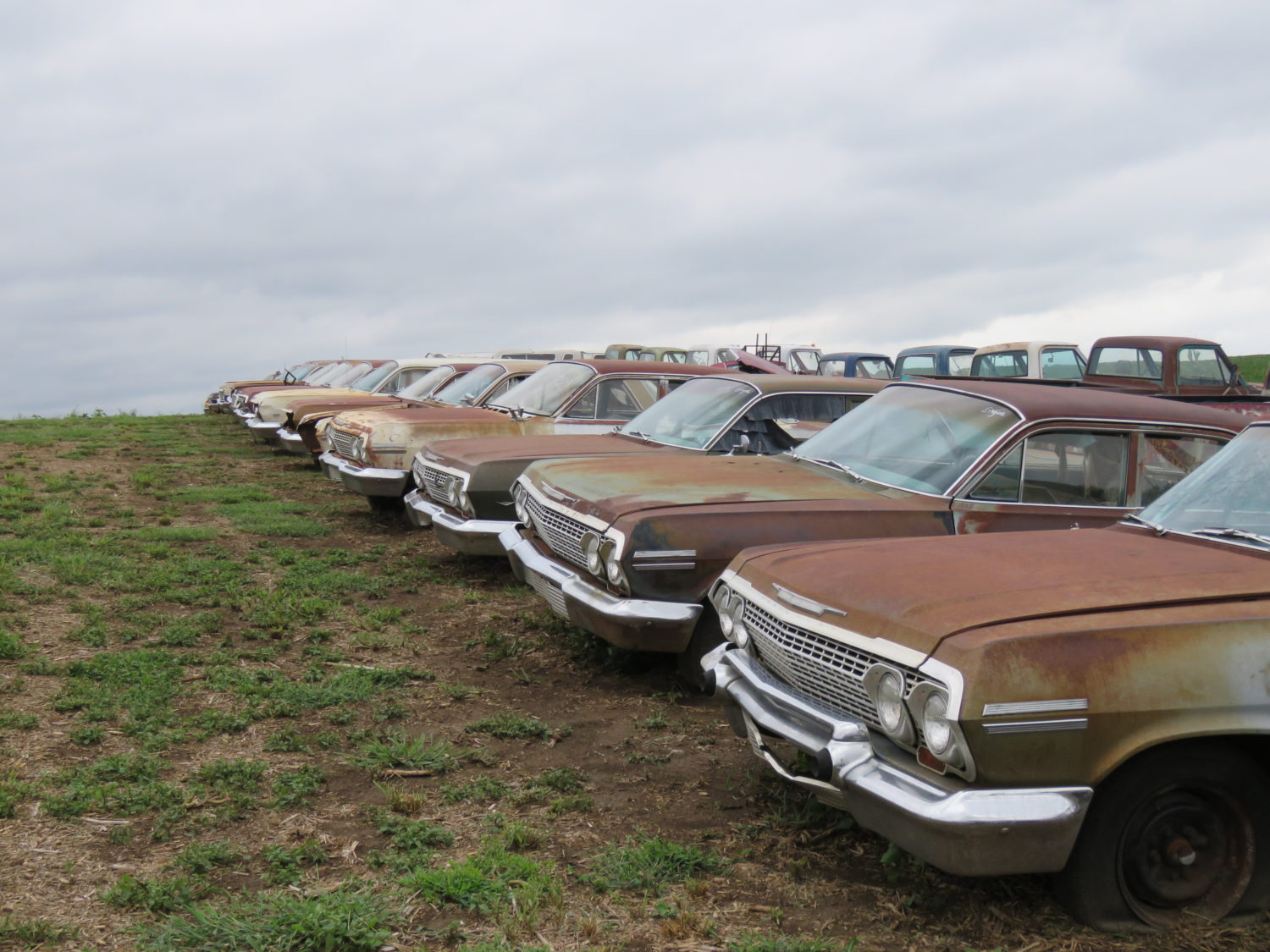 Approx. 300 GM Classic Cars- Impalas, Tri-Five & More! The Robinson Chevrolet Collection Live Onsite & Online! - image 35