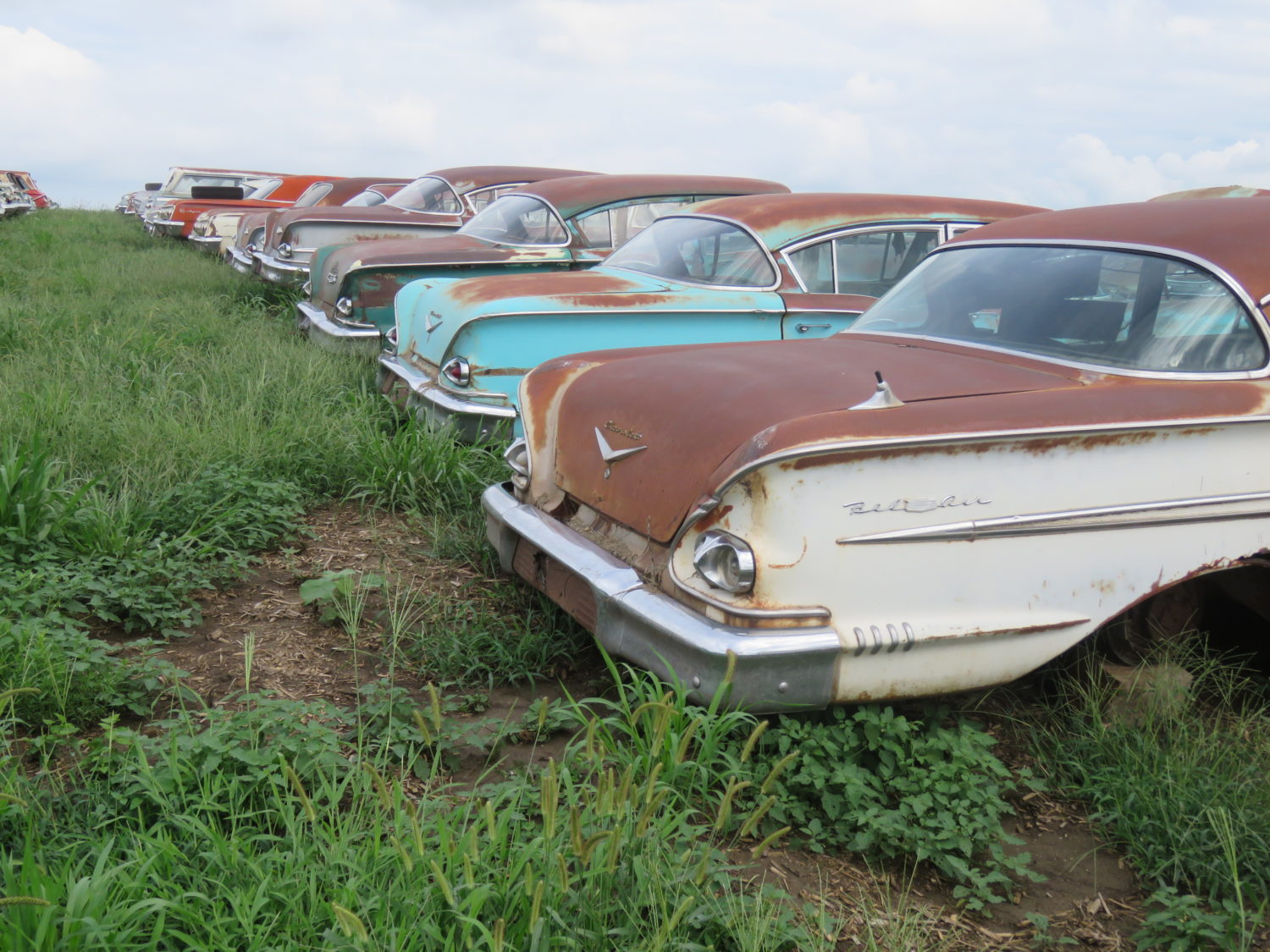 Approx. 300 GM Classic Cars- Impalas, Tri-Five & More! The Robinson Chevrolet Collection Live Onsite & Online! - image 19