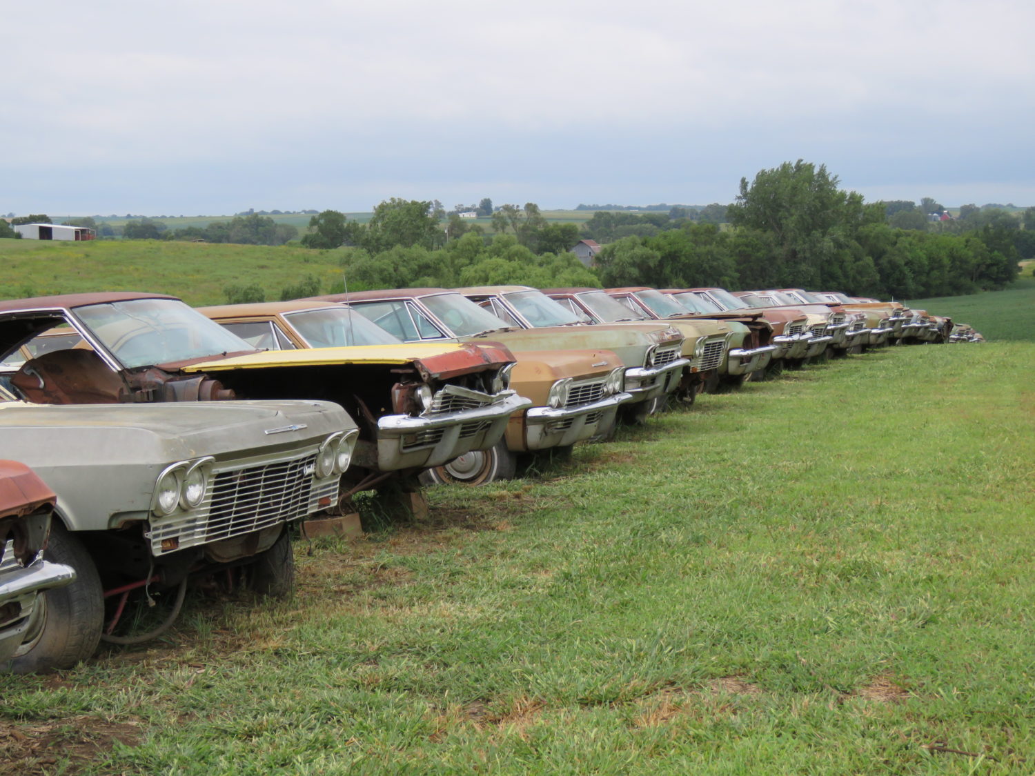 Approx. 300 GM Classic Cars- Impalas, Tri-Five & More! The Robinson Chevrolet Collection Live Onsite & Online! - image 24