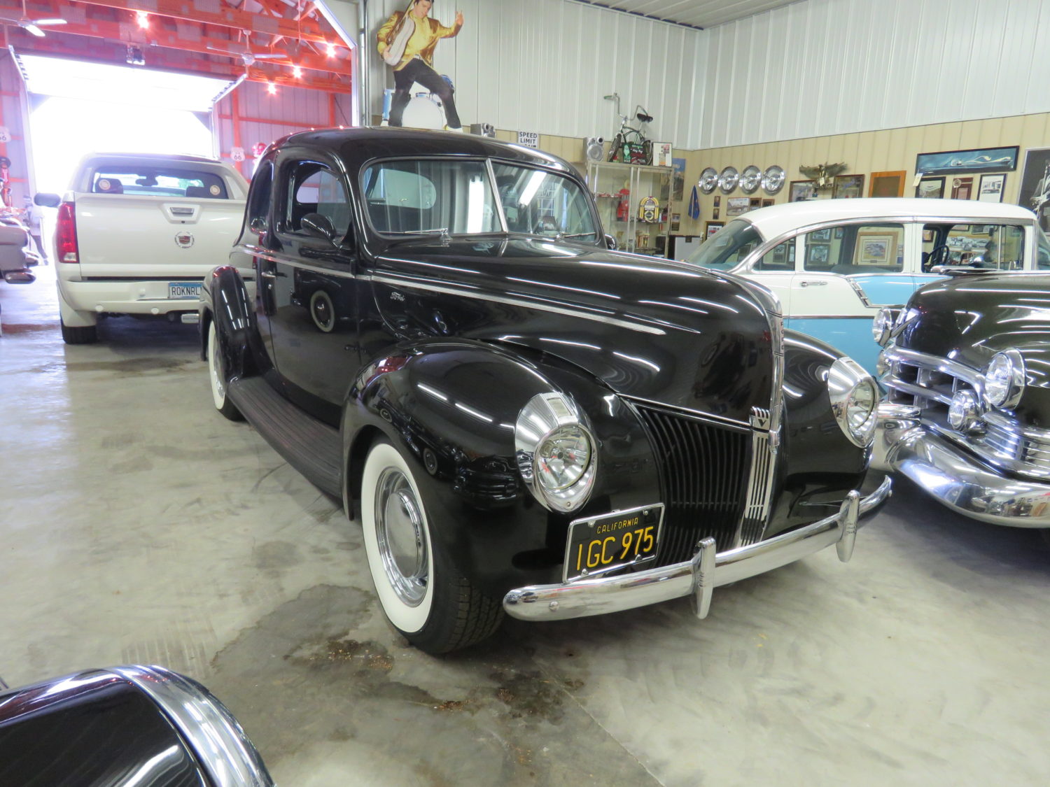 FABULOUS COLLECTOR CARS, MEMORABILIA, & MORE AT AUCTION-JERRY JOHNSON ESTATE! - image 2