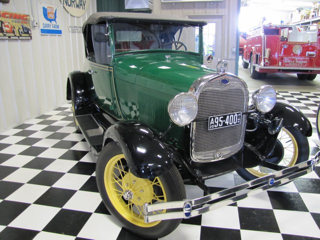 Collector Cars-Trucks, Antique Tractors, Vintage Race Cars, The Twin Oaks #1 Auction - image 10