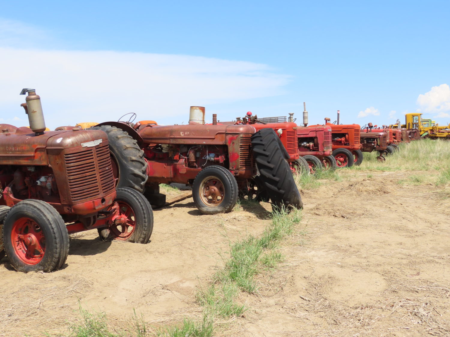 ONLINE ONLY! AMAZING Montana Barn Find! Rare & Classic Vehicles, Antique Tractors, & MUCH More! - image 25