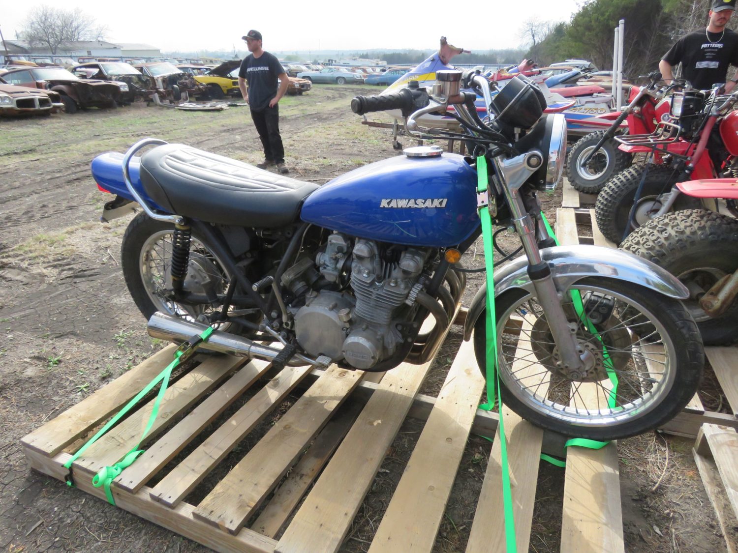 1976 Kawasaki Motorcycle KZ900 - Image 3