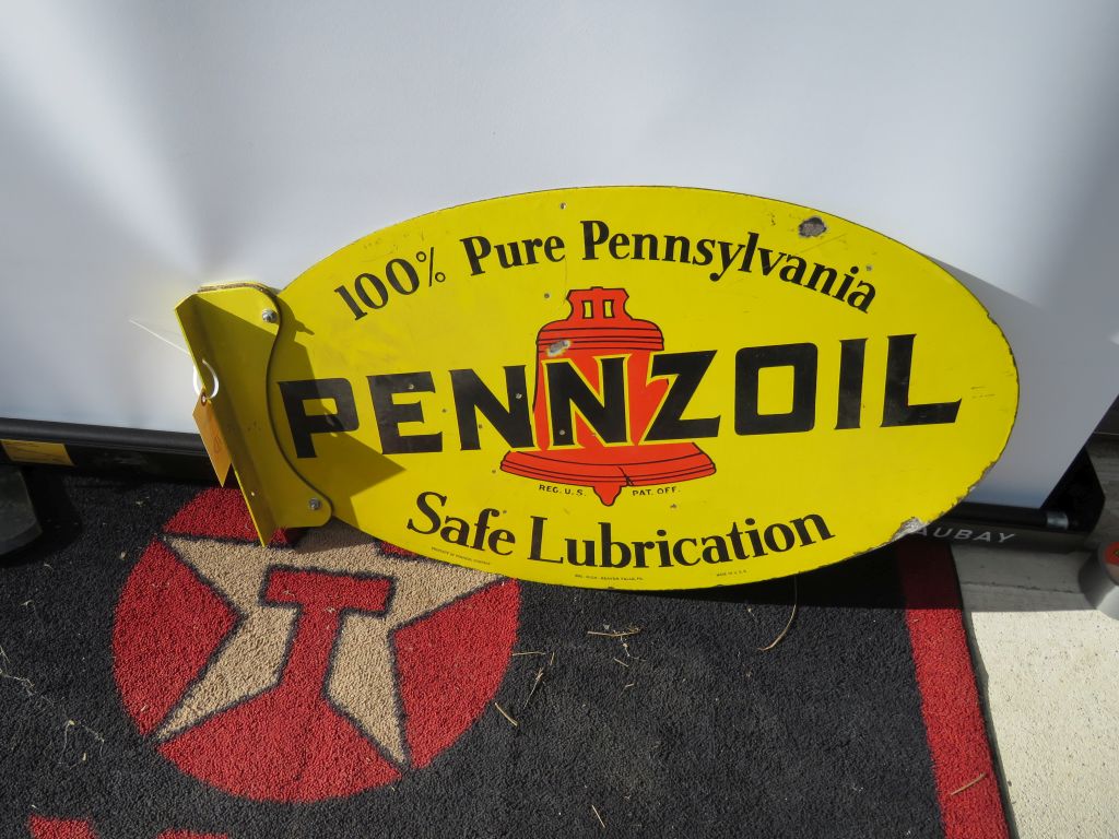 Amazing Dehn Collection- Texaco Signs, Gas Pumps, Oil Cans, Classic Cars & More!  - image 42