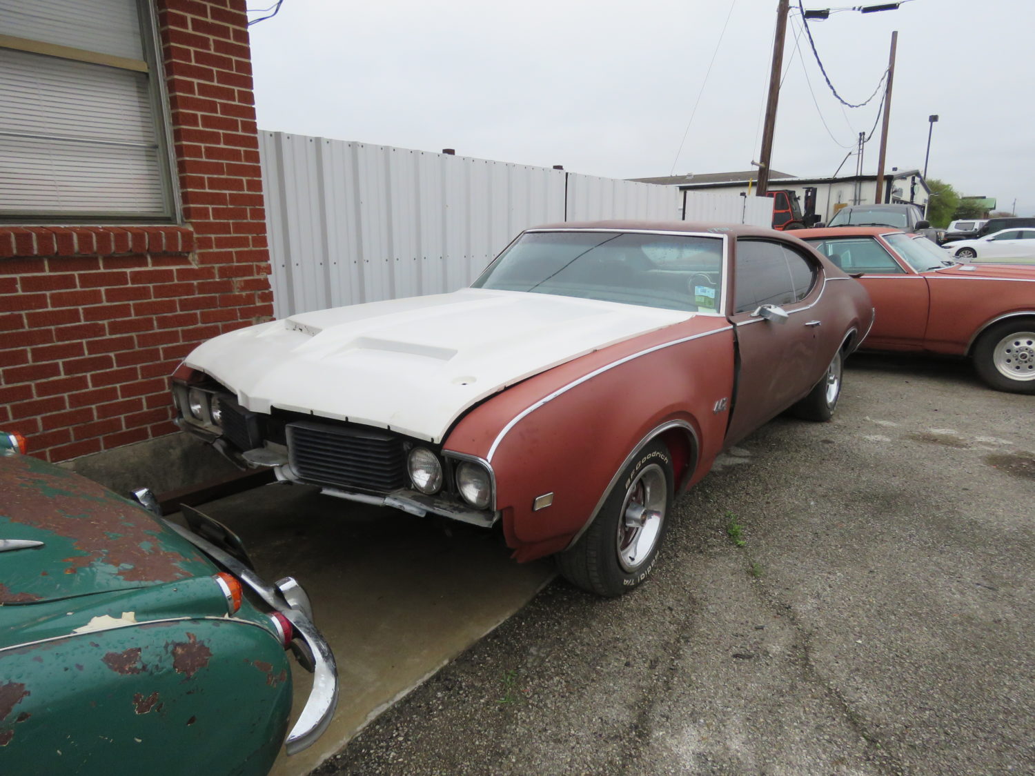 200 Plus Classic Cars at Auction! Dennis Collin's Coffee Walk Presents Restoration Revival Auction!  - image 23