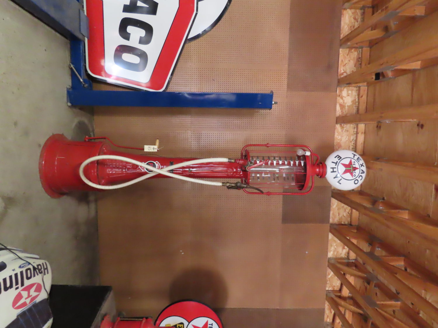 Amazing Dehn Collection- Texaco Signs, Gas Pumps, Oil Cans, Classic Cars & More!  - image 9