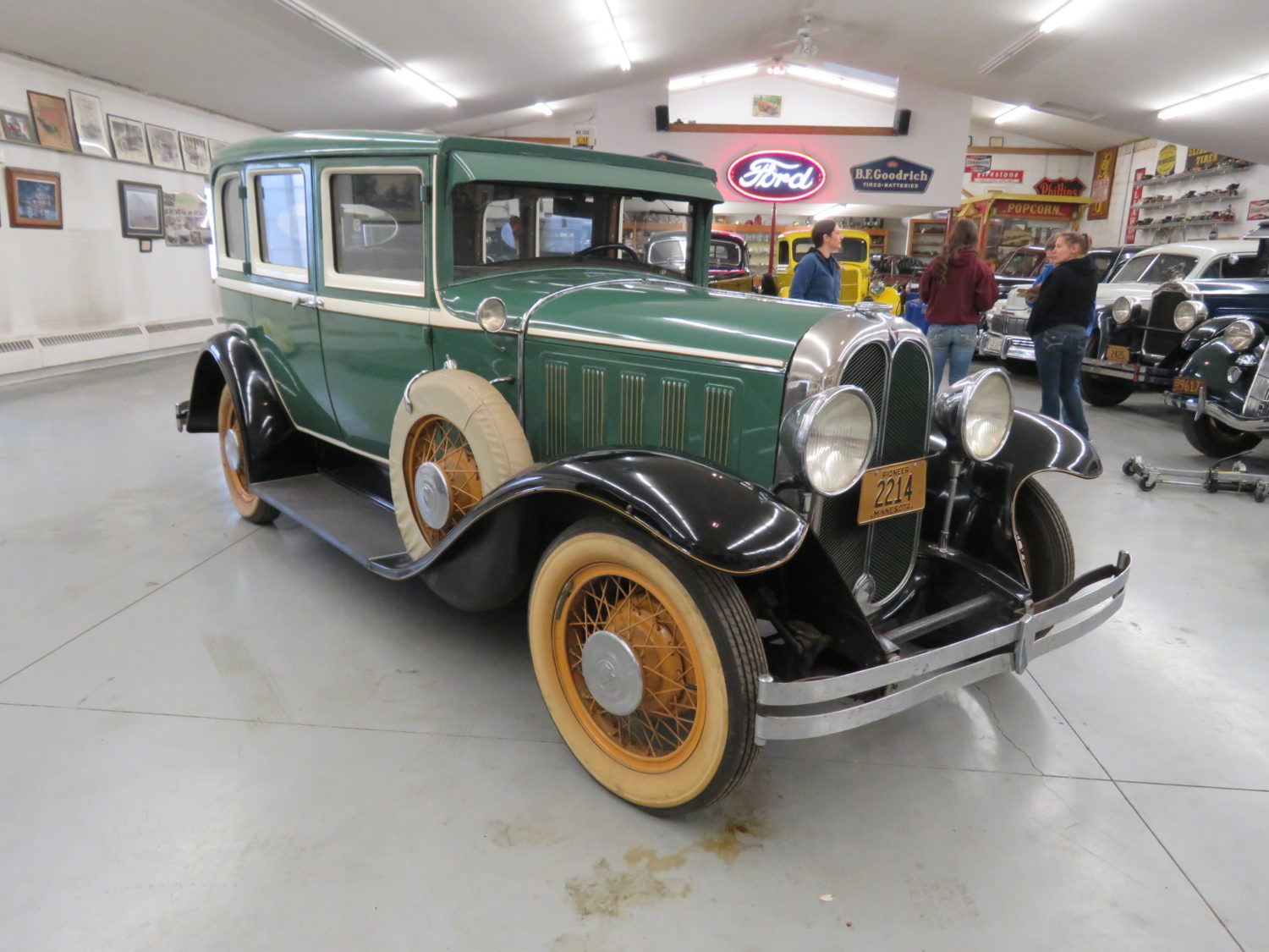 Rare and Beautiful Collector Cars, Parts, Memorabilia & More.. The Pellow Collection - image 12