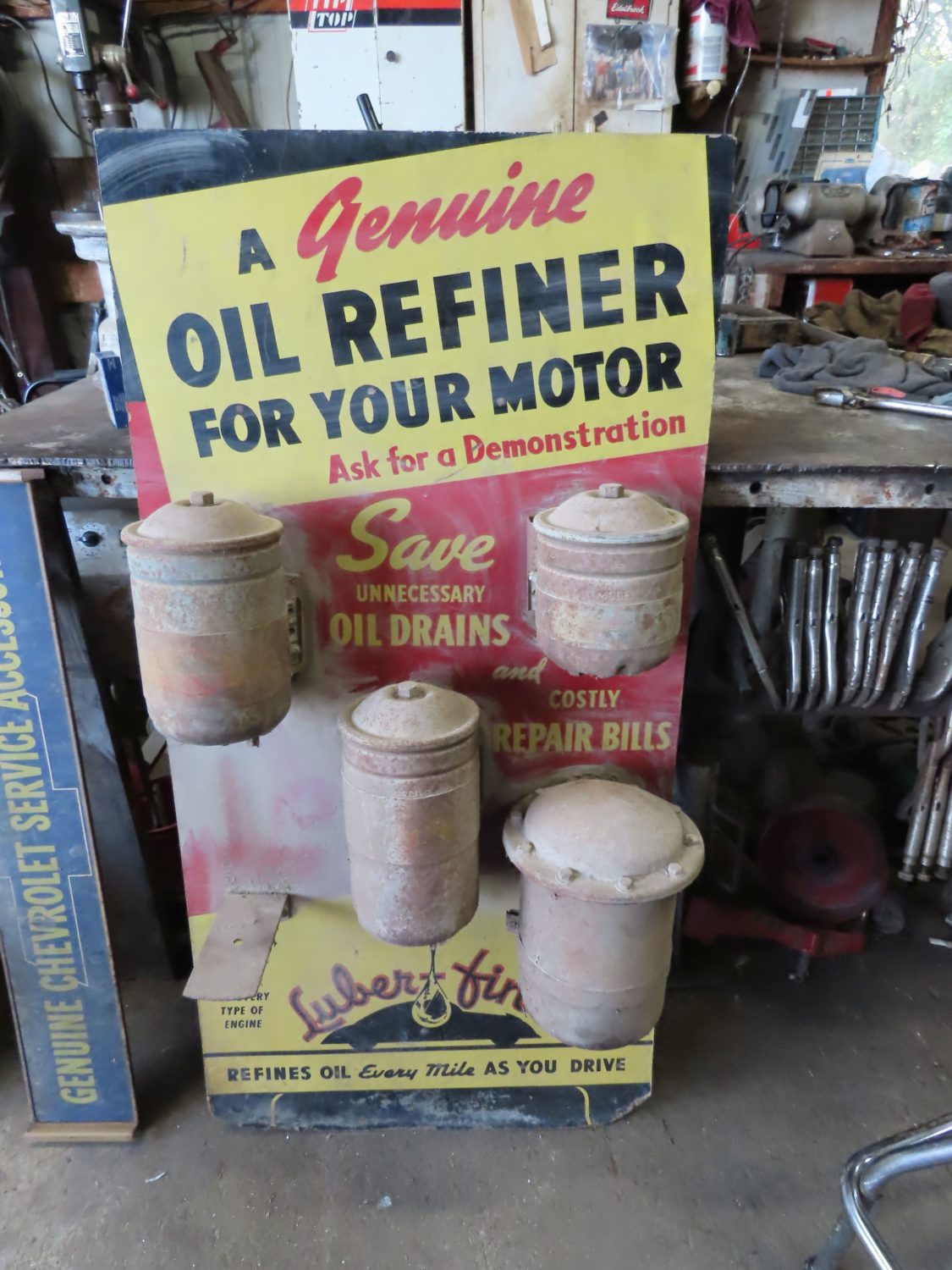 ONLINE ONLY! Over 300 Lot of Antique Tractors, Vehicles, Parts & More! The Dennis Bates Collection - image 32