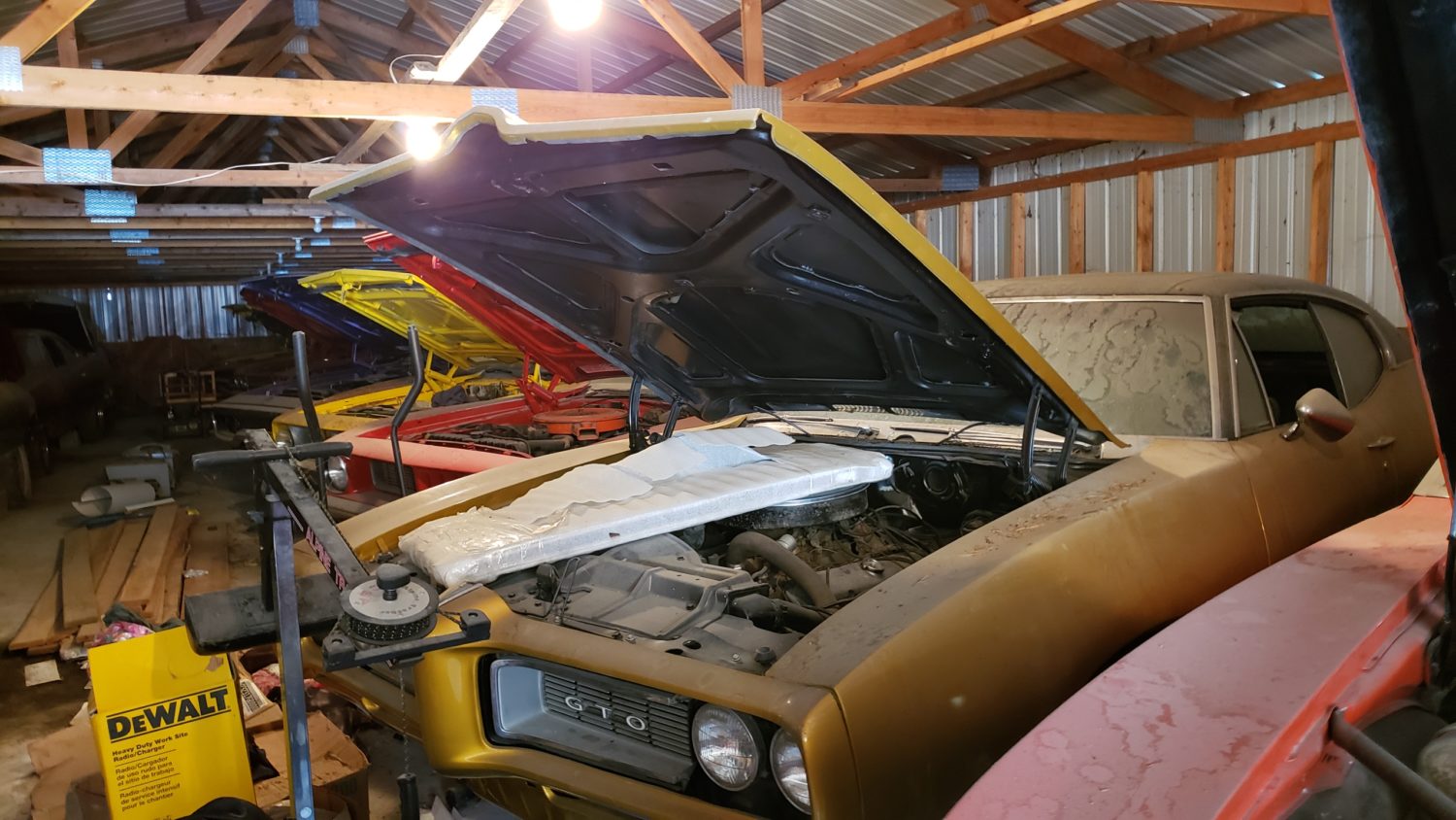 Iowa Muscle Car Hoard at Auction! The Coyote Johnson Collection Auction - image 13