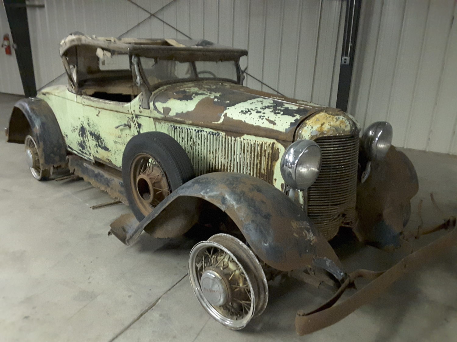 Amazing 1932 MOPAR Collection & More.. The Adair Collection Auction - image 11