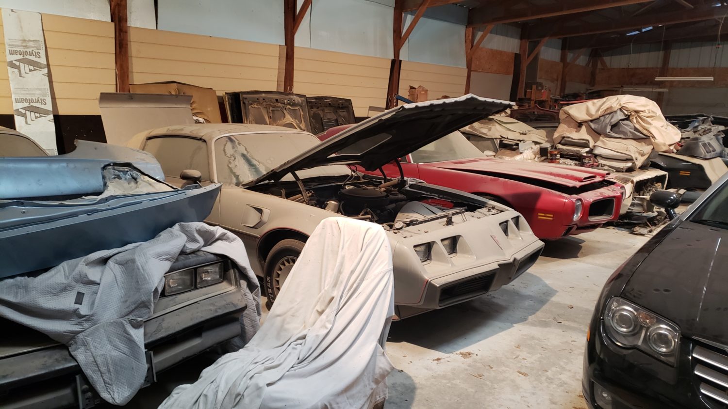 Amazing Trans Am & Pontiac Cars and Parts Hoard! The Kansas Collection - image 13