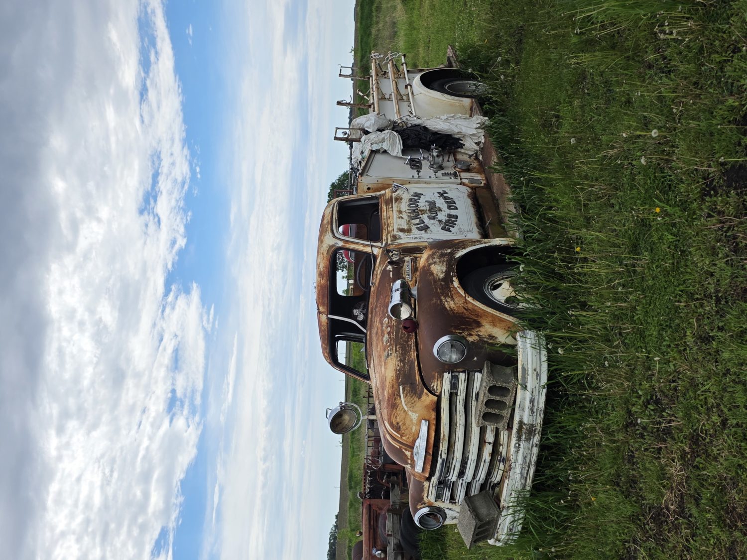 Approx. 250 Classic Trucks, Pickups, Cars! The Redwood County Truck Collection! - image 10
