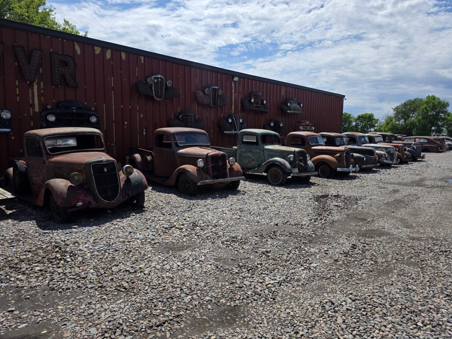 Approx. 250 Classic Trucks, Pickups, Cars! The Redwood County Truck Collection! - image 2