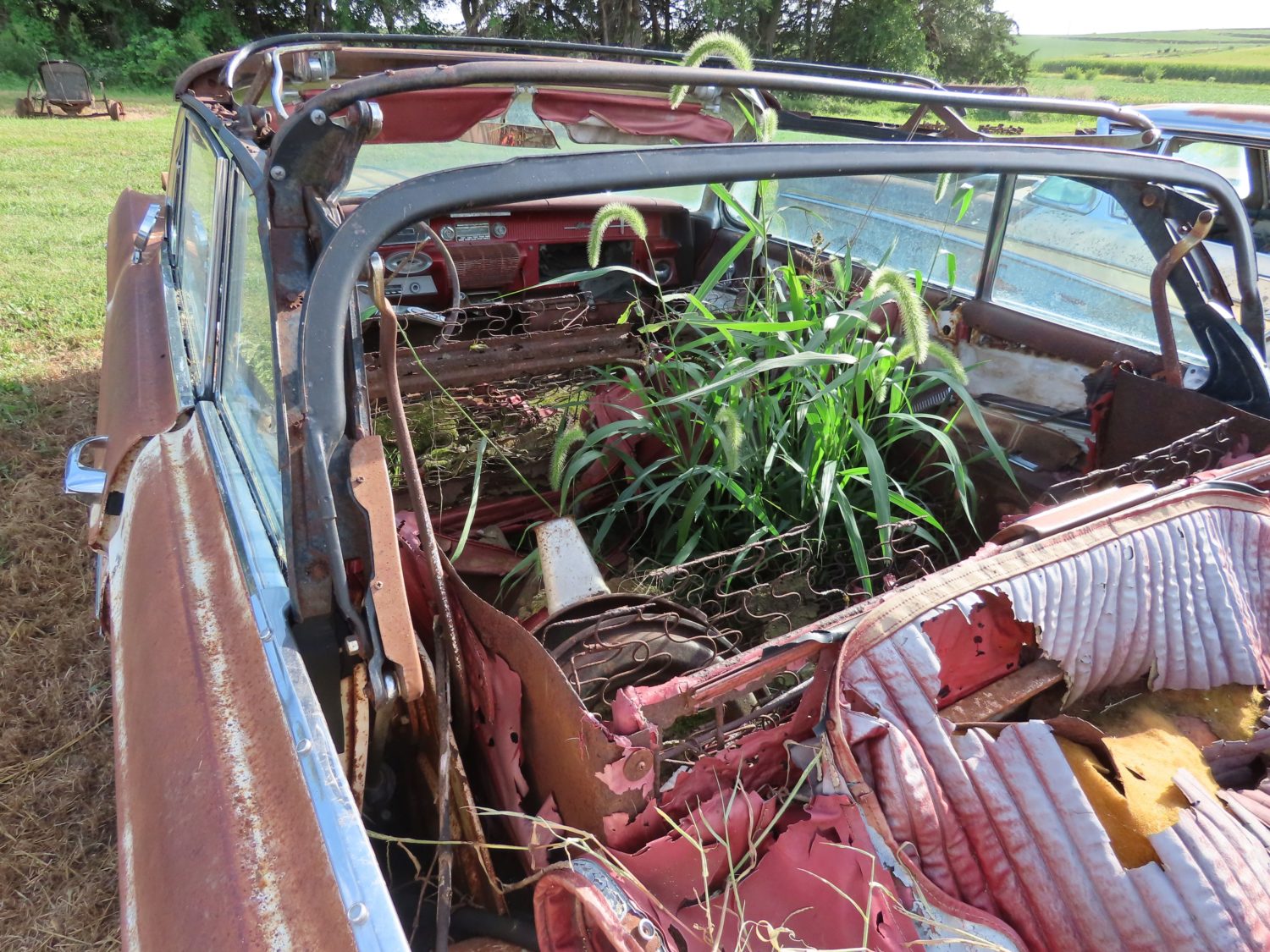 1961 Oldsmobile 98 Convertible for Project or Parts - Image 4