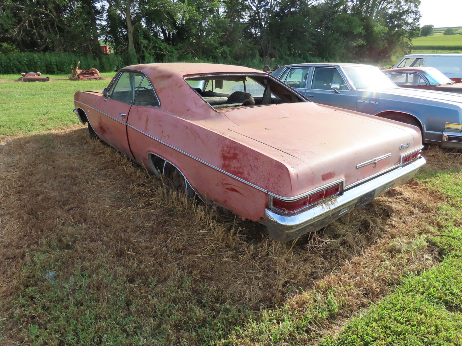1966 Chevrolet Impala 2dr HT for Restore or Parts - Image 4