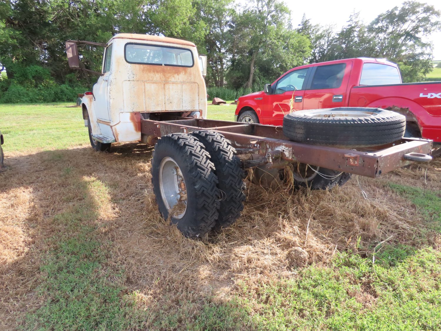 1954 International R190 Truck - Image 4