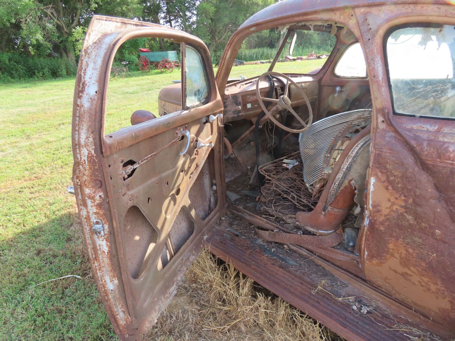 1939 Chevrolet Master 85 Coupe for Rod or Restore - Image 7