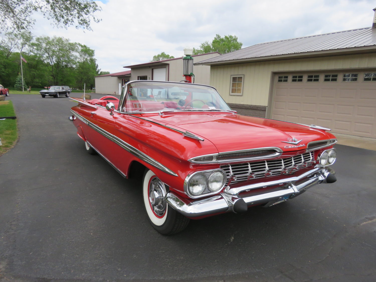 The Larry & Dawn Menard Collection-Fabulous Collector Cars, Memorabilia, & More..  - image 15