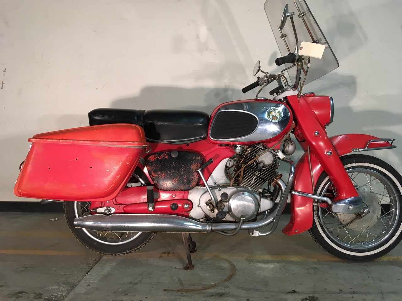 Vintage Motorcycle Auction & Open House! National Motorcycle Museum!  Call today to Consign!  - image 4