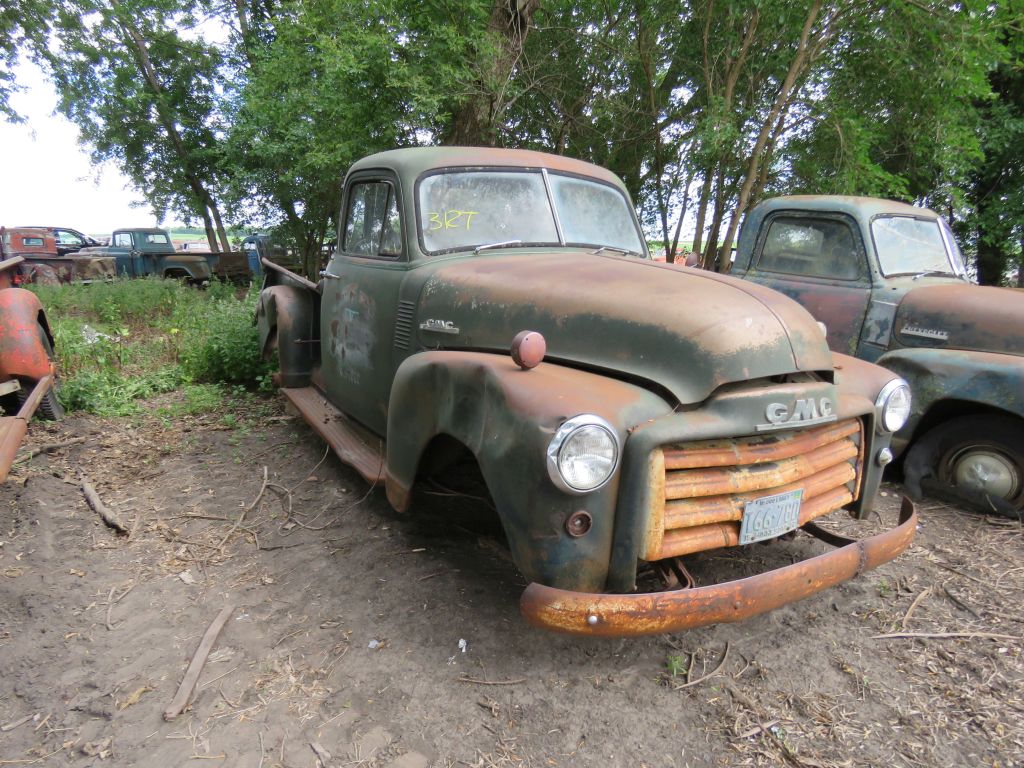 DAY 1-Approx. 90 Classics & Parts- HUGE Classic Car & Truck Auction- Redwood County Truck & Car Collection Auction - image 5