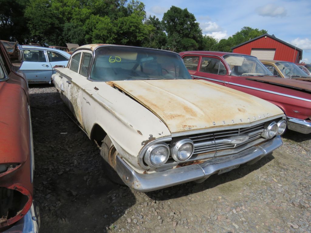 DAY 1-Approx. 90 Classics & Parts- HUGE Classic Car & Truck Auction- Redwood County Truck & Car Collection Auction - image 10