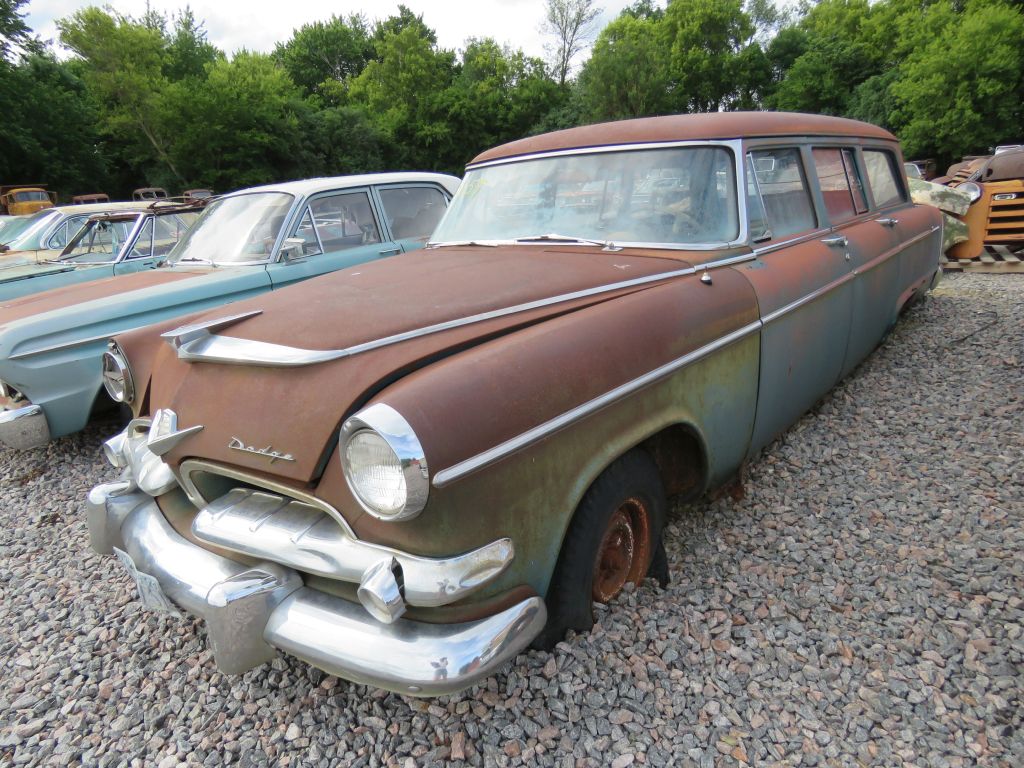 DAY 1-Approx. 90 Classics & Parts- HUGE Classic Car & Truck Auction- Redwood County Truck & Car Collection Auction - image 15