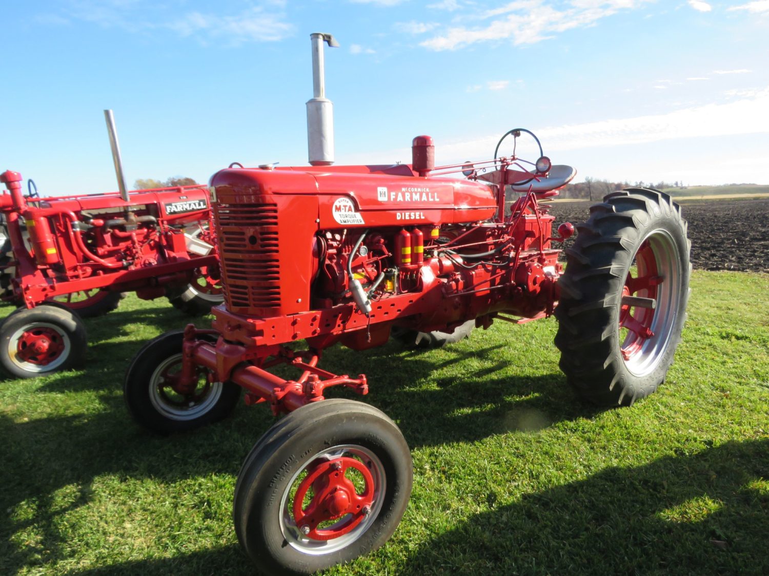 ONLINE ONLY! The Stanley International Tractor, Literature, and Parts Collection.  - image 5