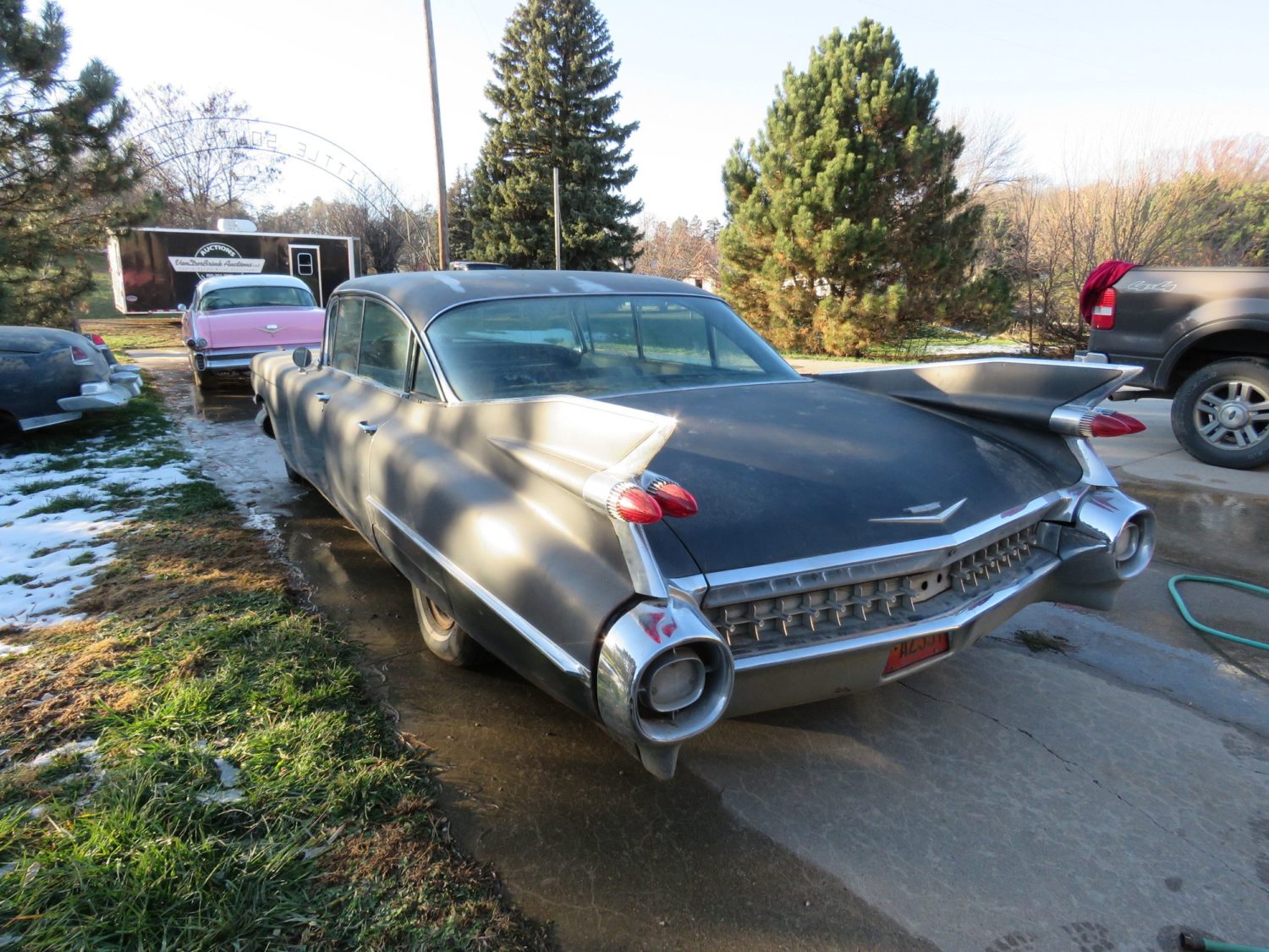 ONLINE ONLY AUCTION!  Cadillacs, Scooters, & More Collector Cars! Bidding Ends 12-2-18!  - image 10