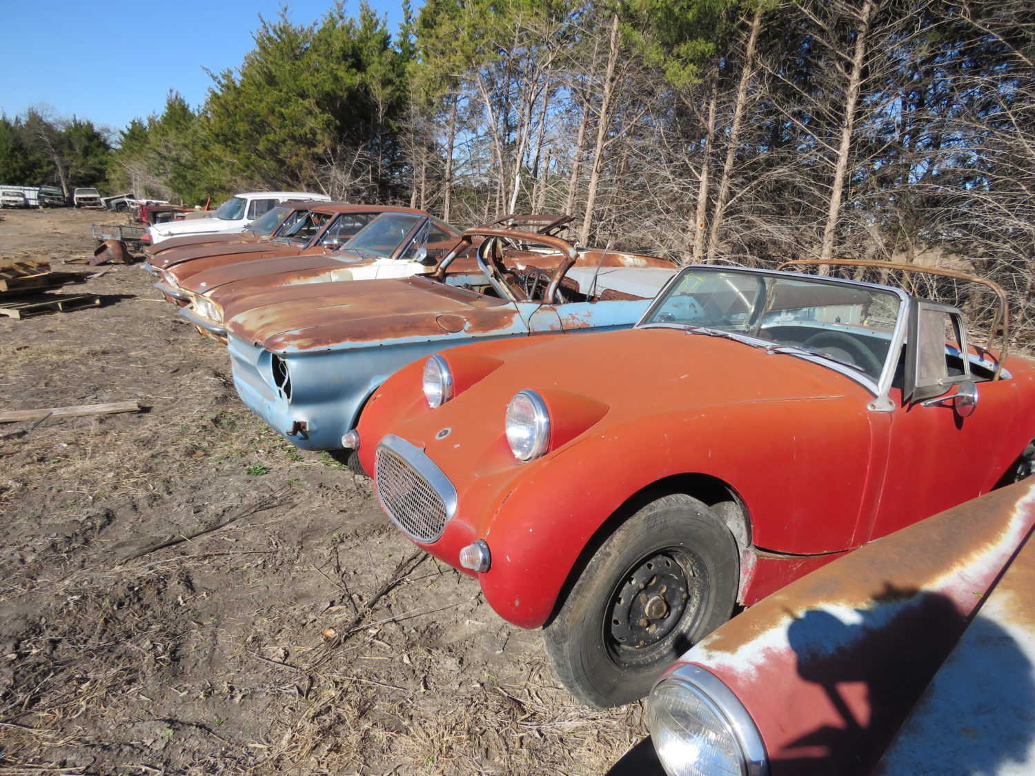 200 Plus Classic Cars at Auction! Dennis Collin's Coffee Walk Presents Restoration Revival Auction!  - image 8