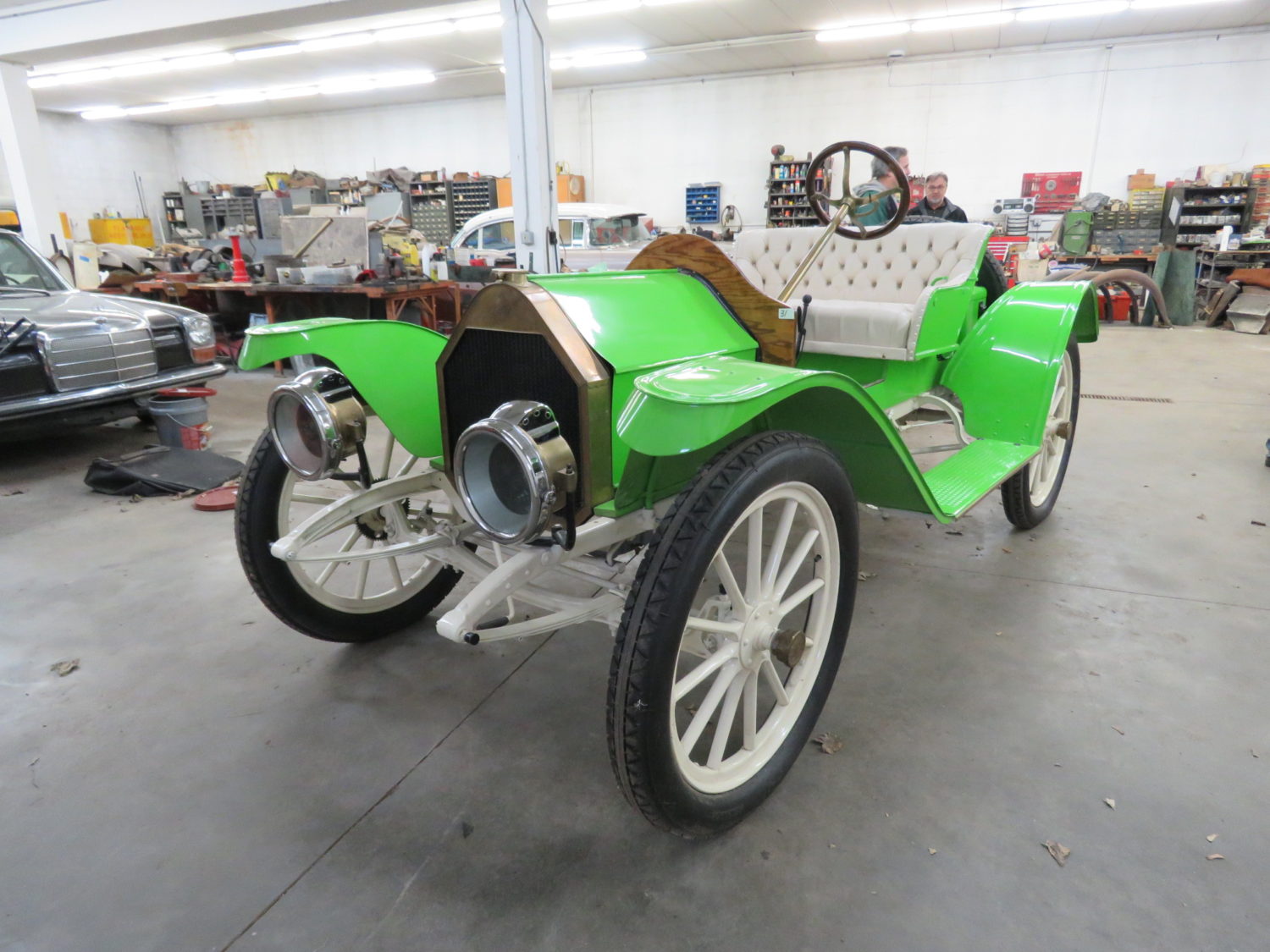 Rare and Beautiful Collector Cars, Parts, Memorabilia & More.. The Pellow Collection - image 3