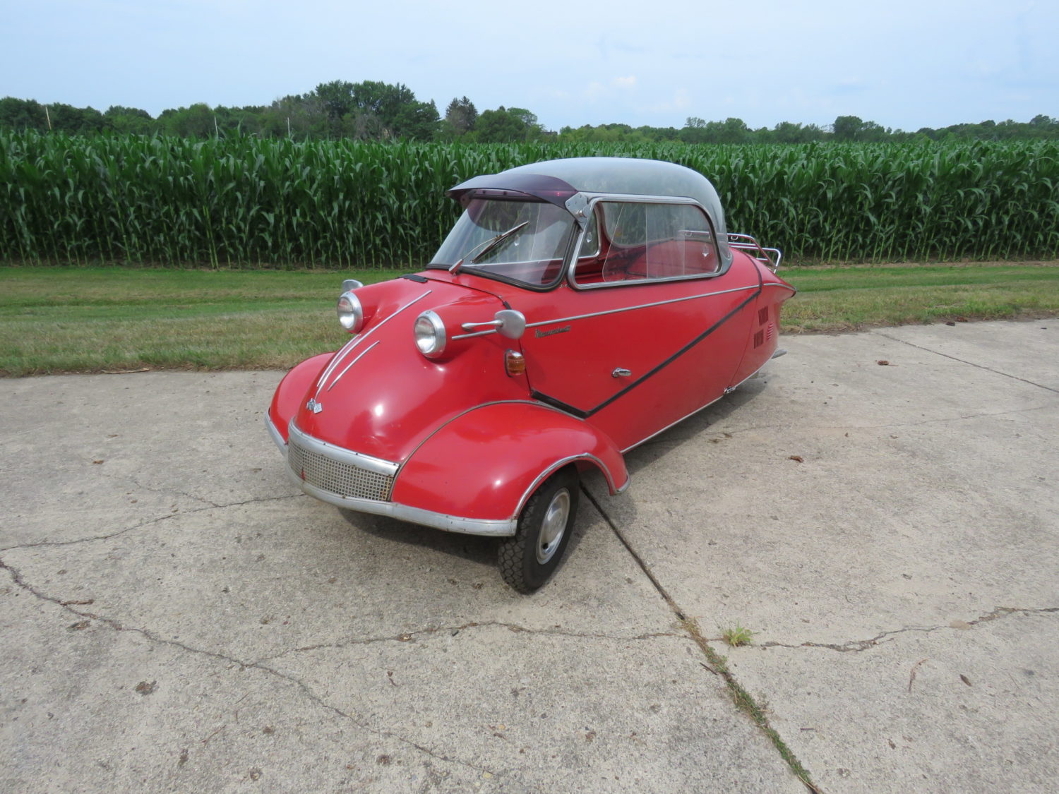 Collector Cars, Antique Tractors, Parts, Memorabilia & More.. The Del Beyer Estate Auction - image 4