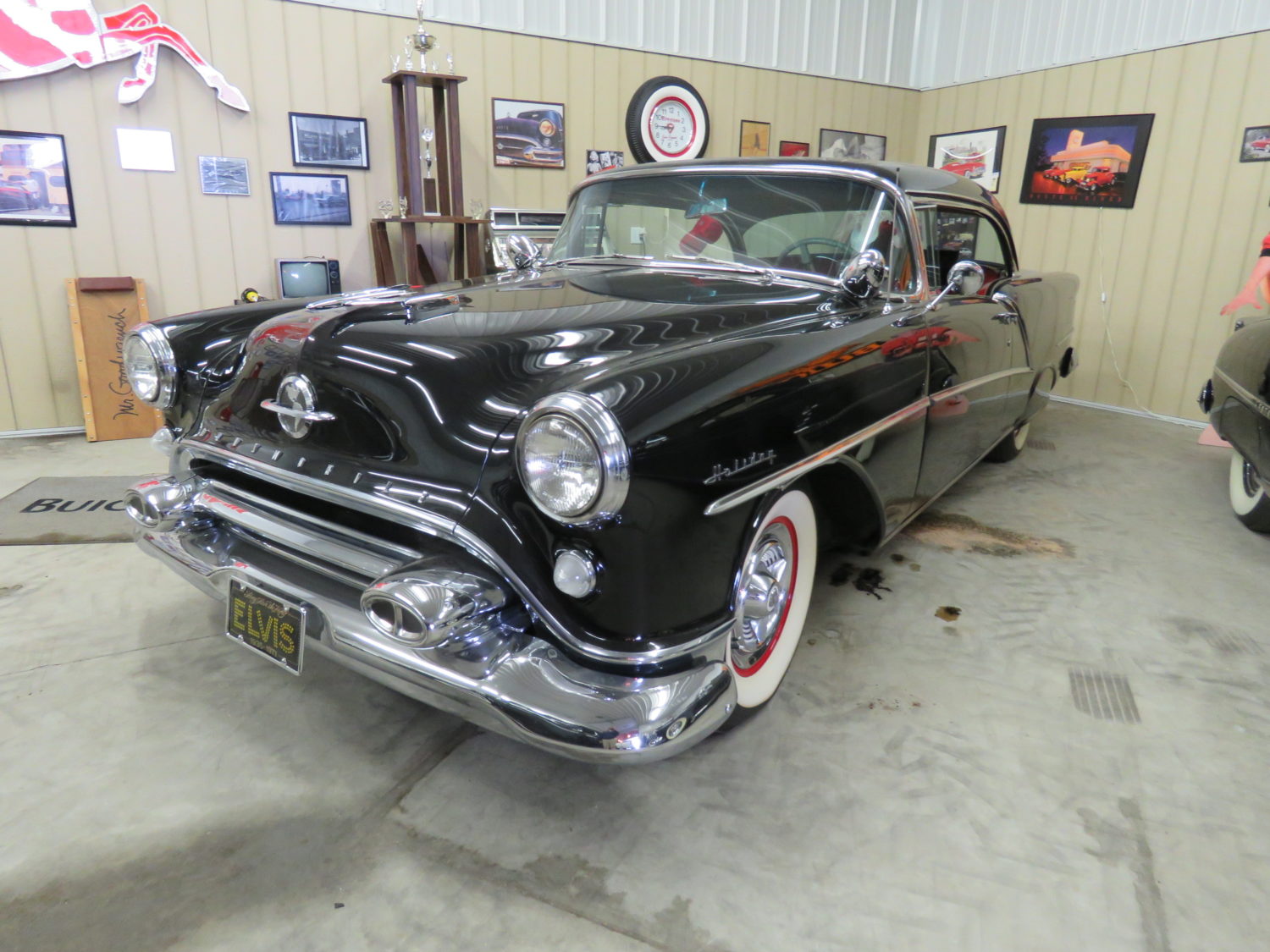 FABULOUS COLLECTOR CARS, MEMORABILIA, & MORE AT AUCTION-JERRY JOHNSON ESTATE! - image 9