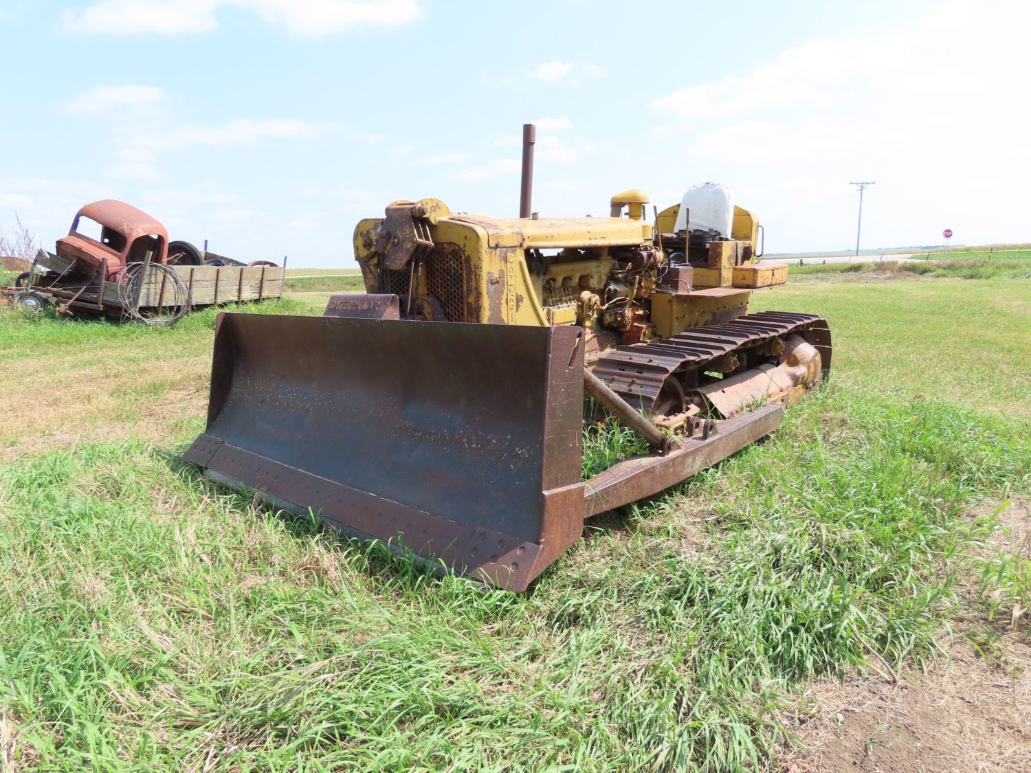 ONLINE ONLY! Over 300 Lot of Antique Tractors, Vehicles, Parts & More! The Dennis Bates Collection - image 41