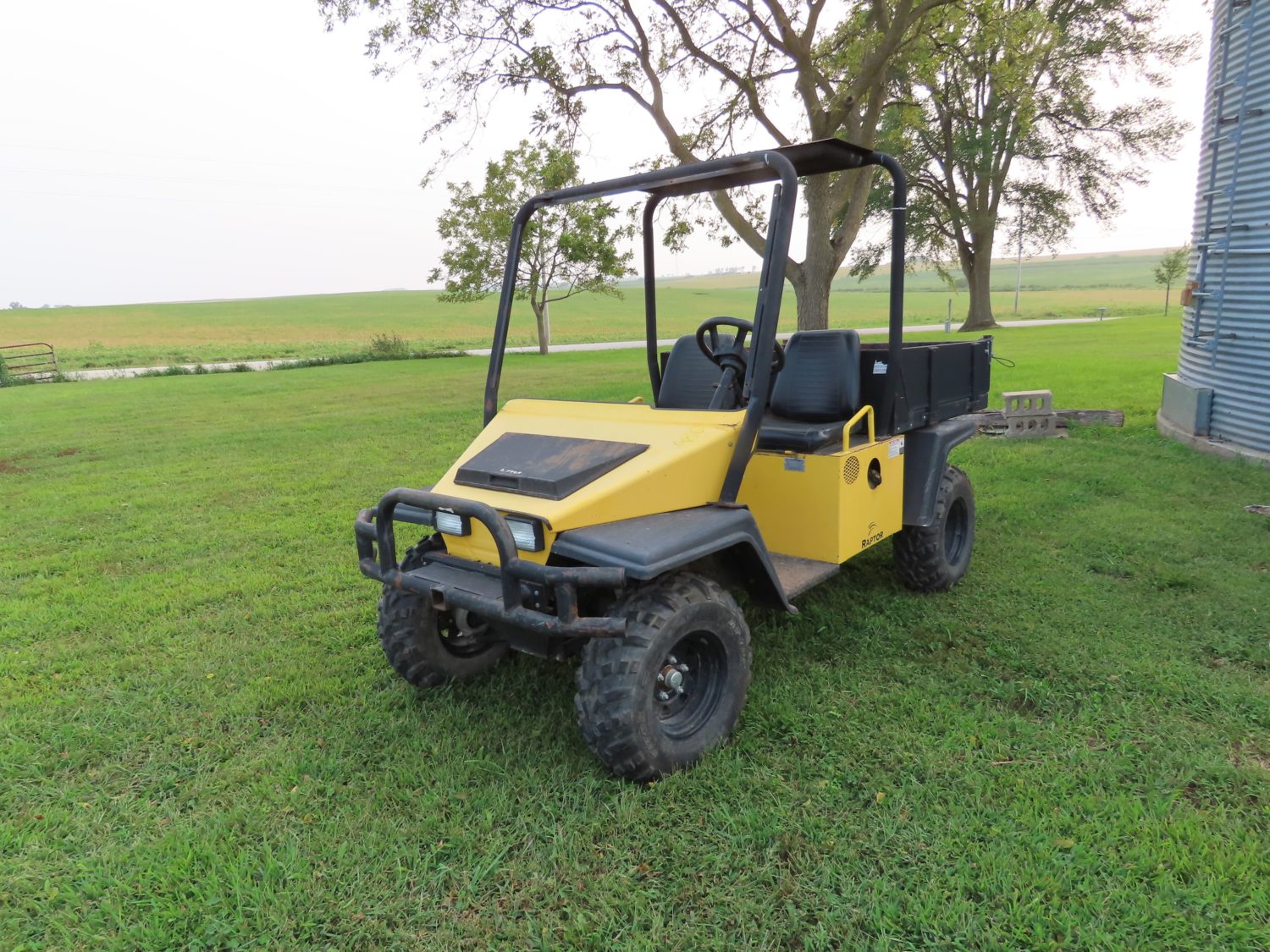 ONLINE ONLY! Over 300 Lot of Antique Tractors, Vehicles, Parts & More! The Dennis Bates Collection - image 42