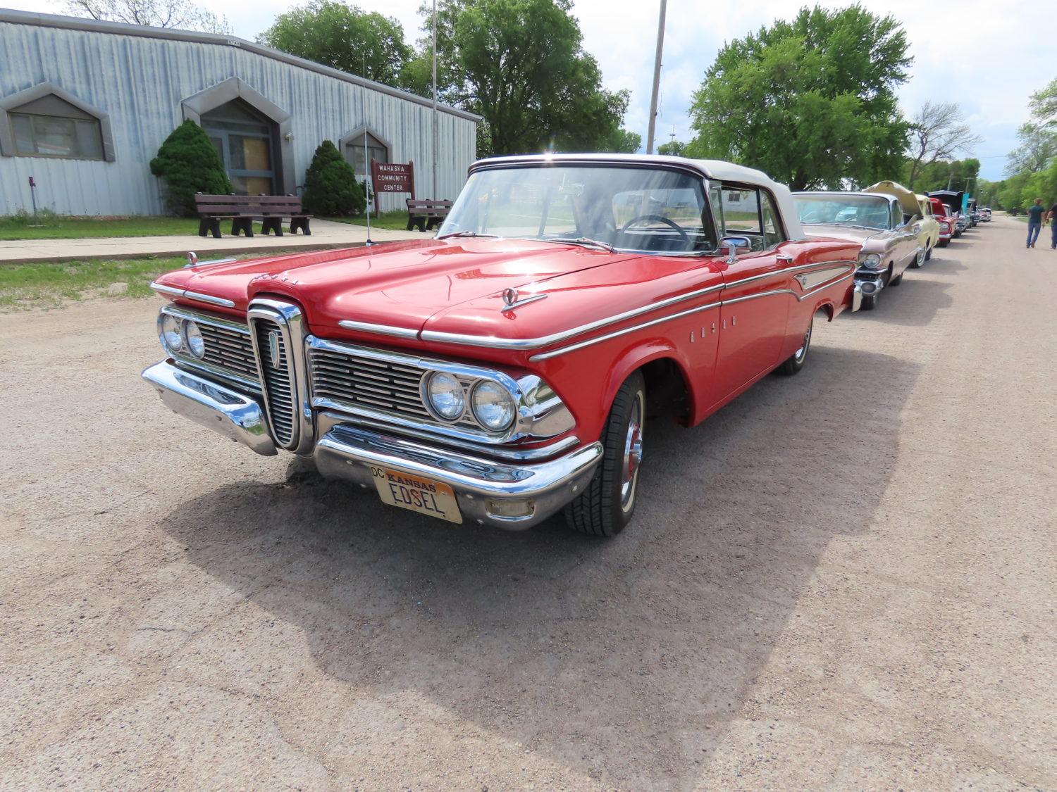 LIVE ONSITE & ONLINE! Beautiful Classic Cars! The Lambert Collection - image 5