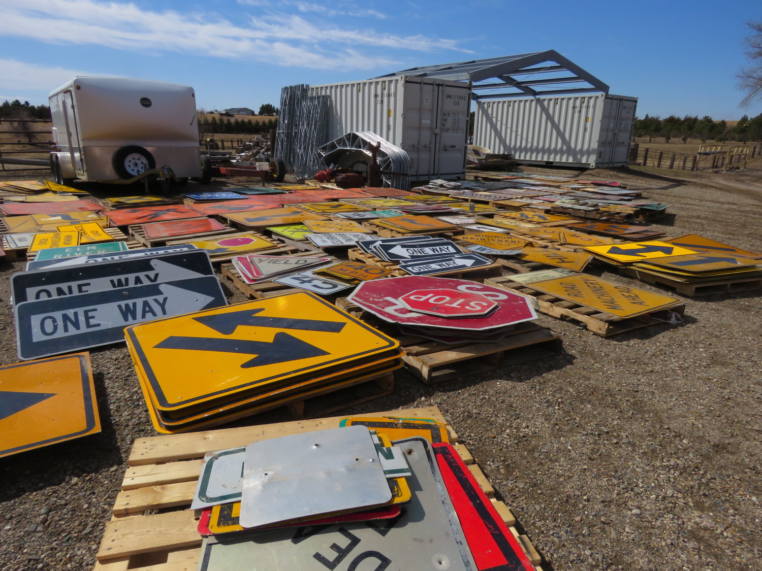 Day 2- Amazing Gas & Oil Petroliana! Signs, Pumps, & More- The Kerry Droog Collection - image 16