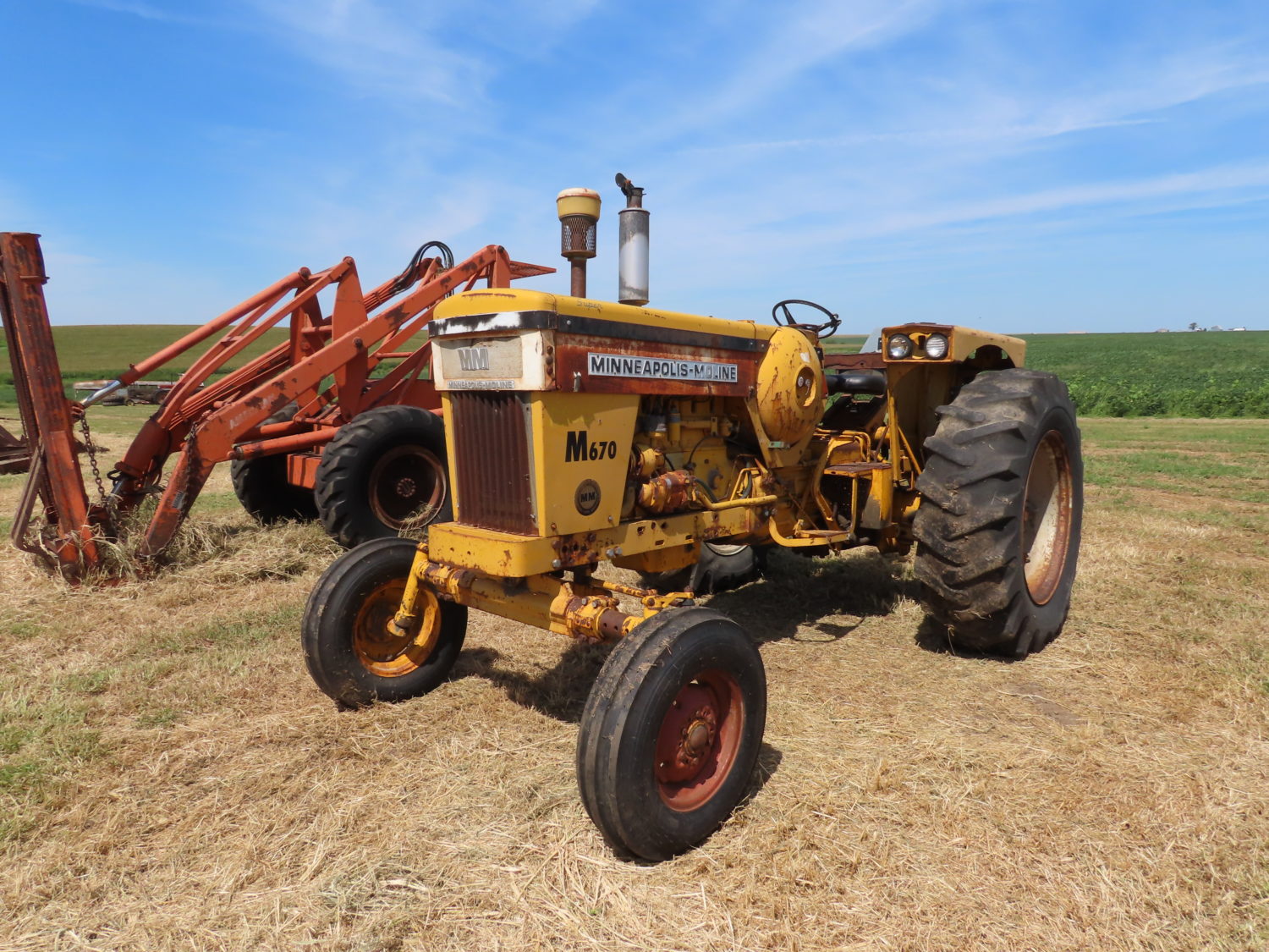 ONLINE ONLY! Antique Tractors, Vehicles, Parts & More! The Dennis Bates Collection - image 20