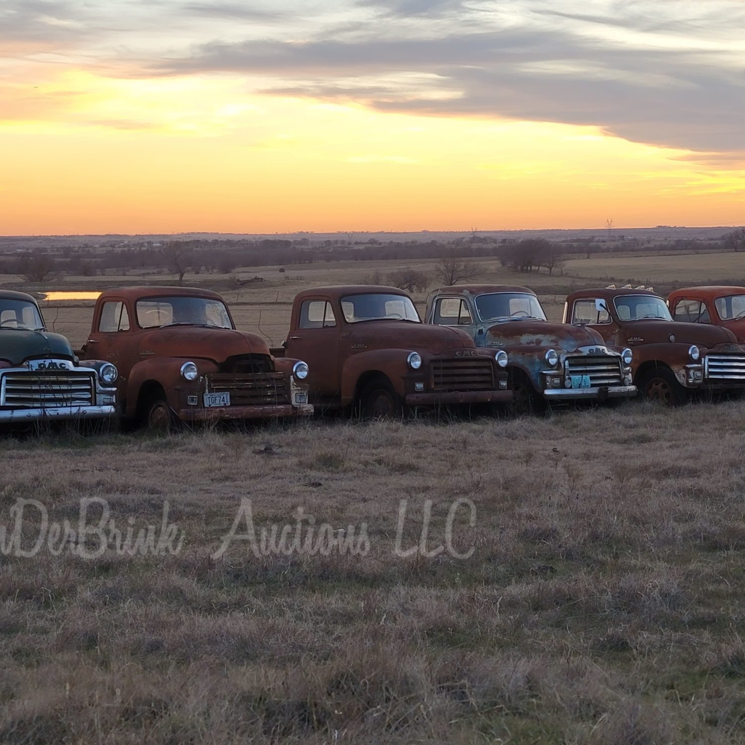 ONLINE ONLY! 85 GMC Trucks at Auction! The Phillips Collection! - image 1