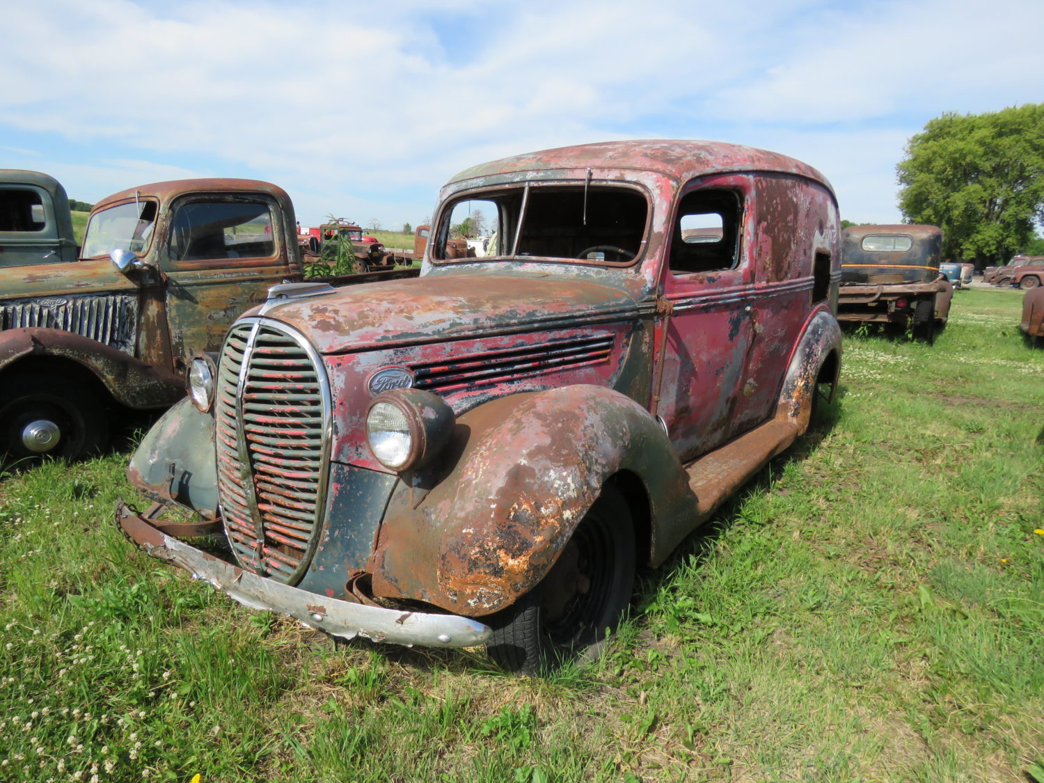 Approx. 300 Classic Trucks, Pickups, Cars! The Redwood County Truck & Car Collection! - image 24