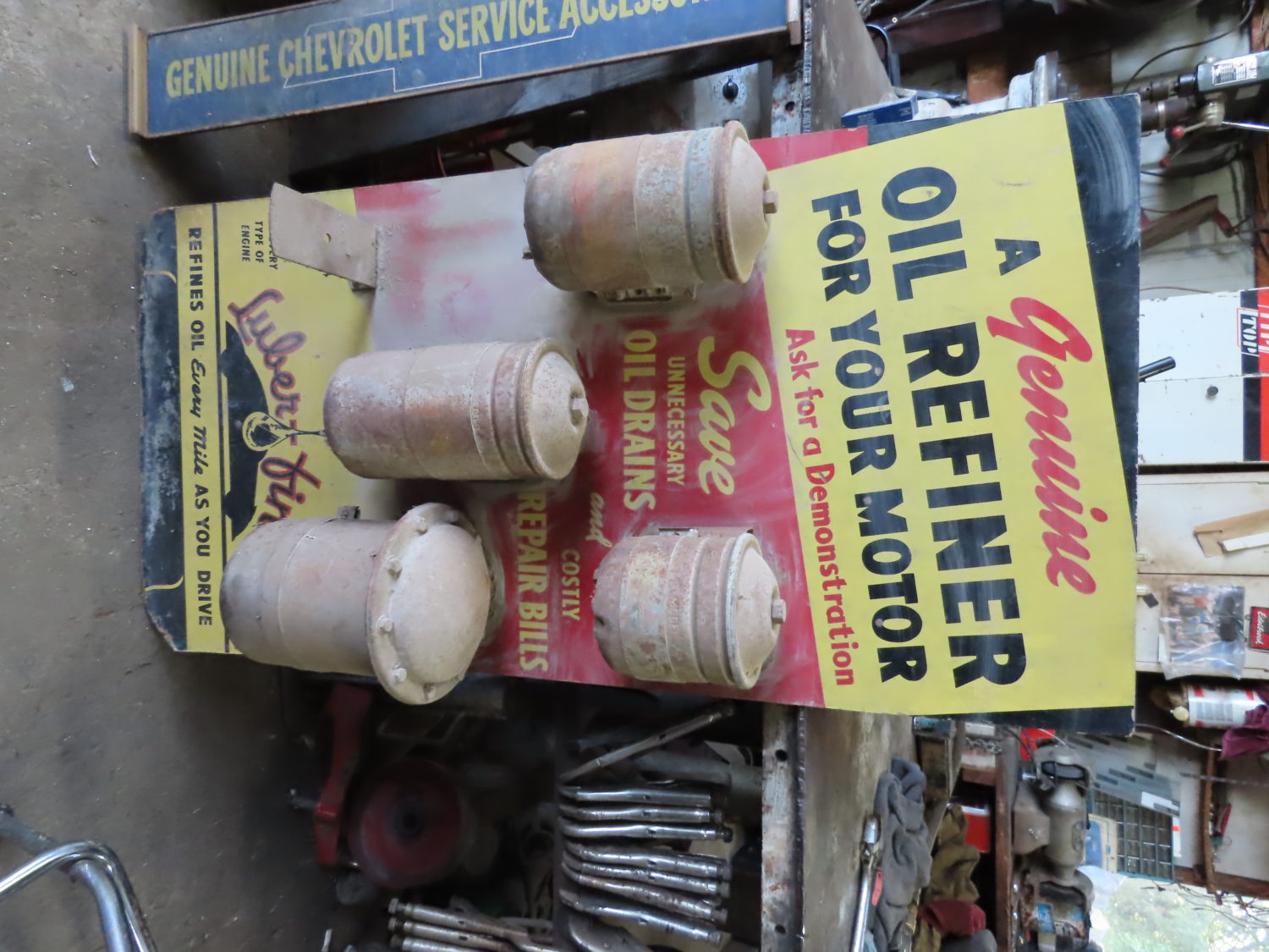 ONLINE ONLY! Antique Tractors, Vehicles, Parts & More! The Dennis Bates Collection - image 13