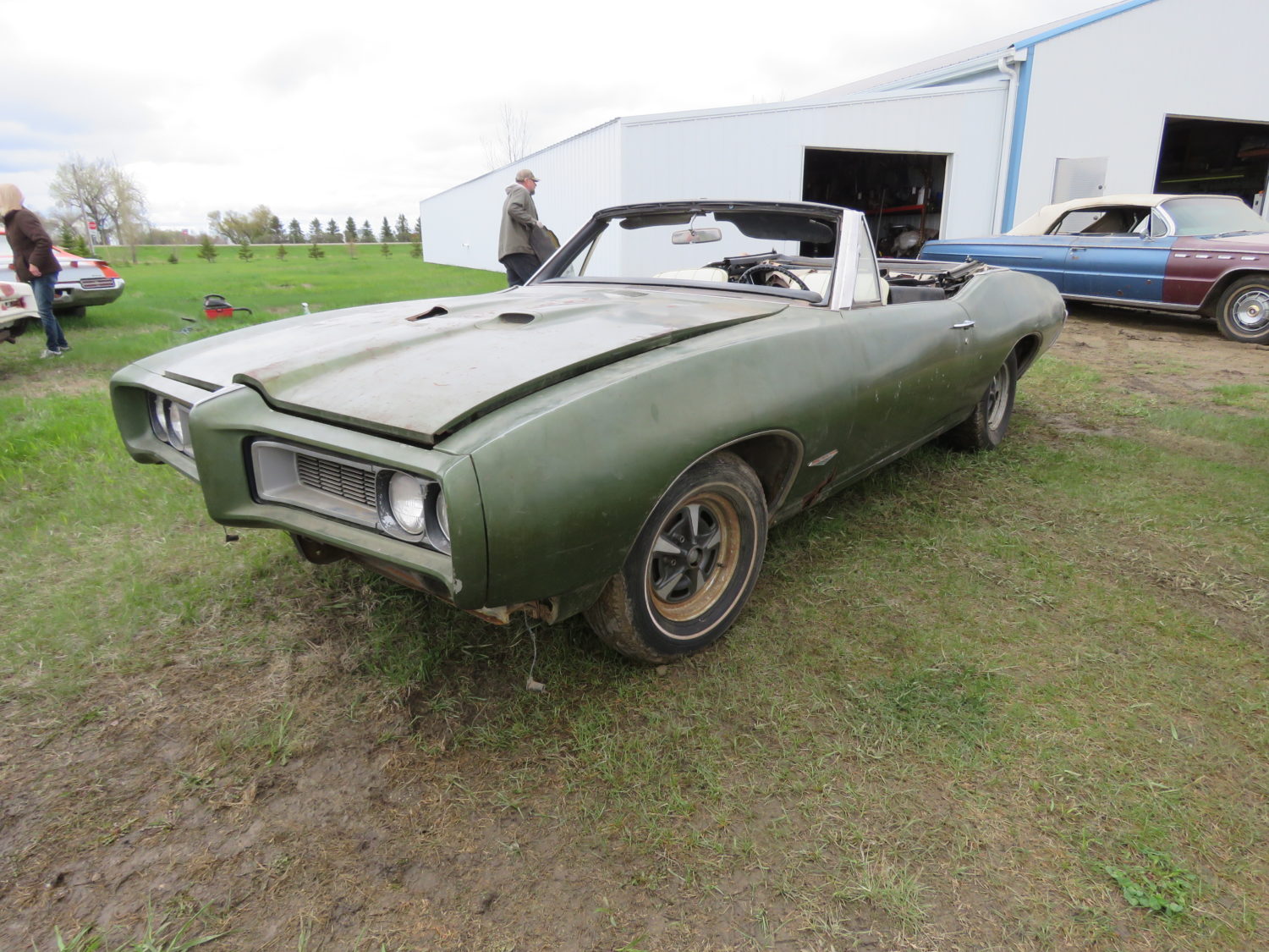 Amazing Pontiac Auction! 