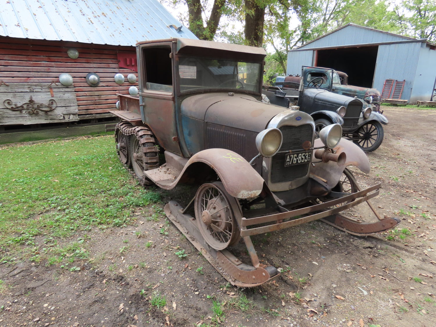 ONLINE ONLY! Indian Motorcycle, Classic Trucks, Signs, & More! The Jake Wurtzberger Auction - image 4