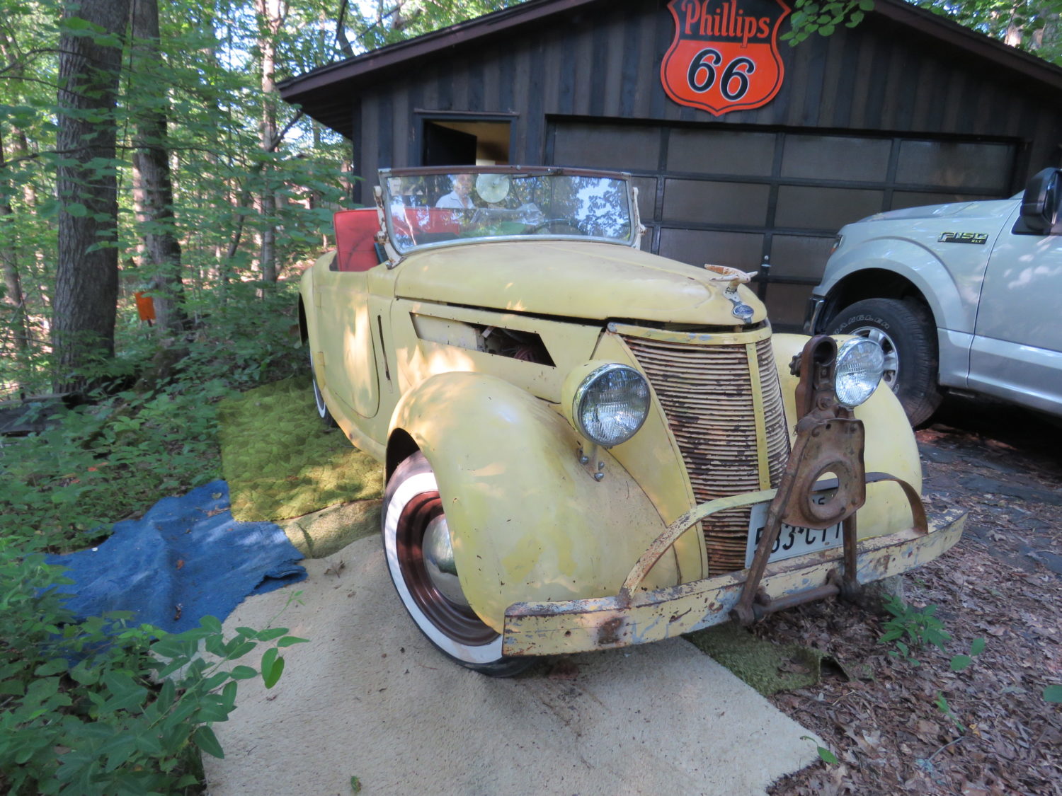 Collector Cars, Stationary Engines,Gas & Oil, Memorabilia & More – The McPherson Collection Auction - image 2
