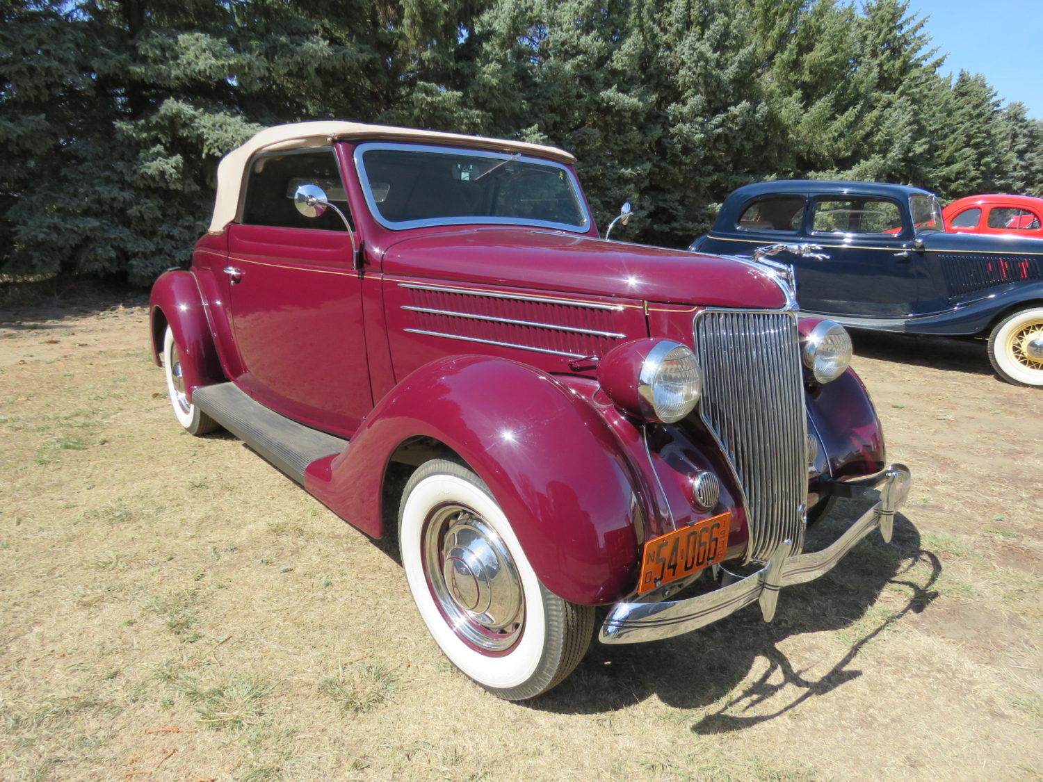 Fabulous Collector Cars, Antique Tractors, Memorabilia & More! The Krinke Collection - image 5