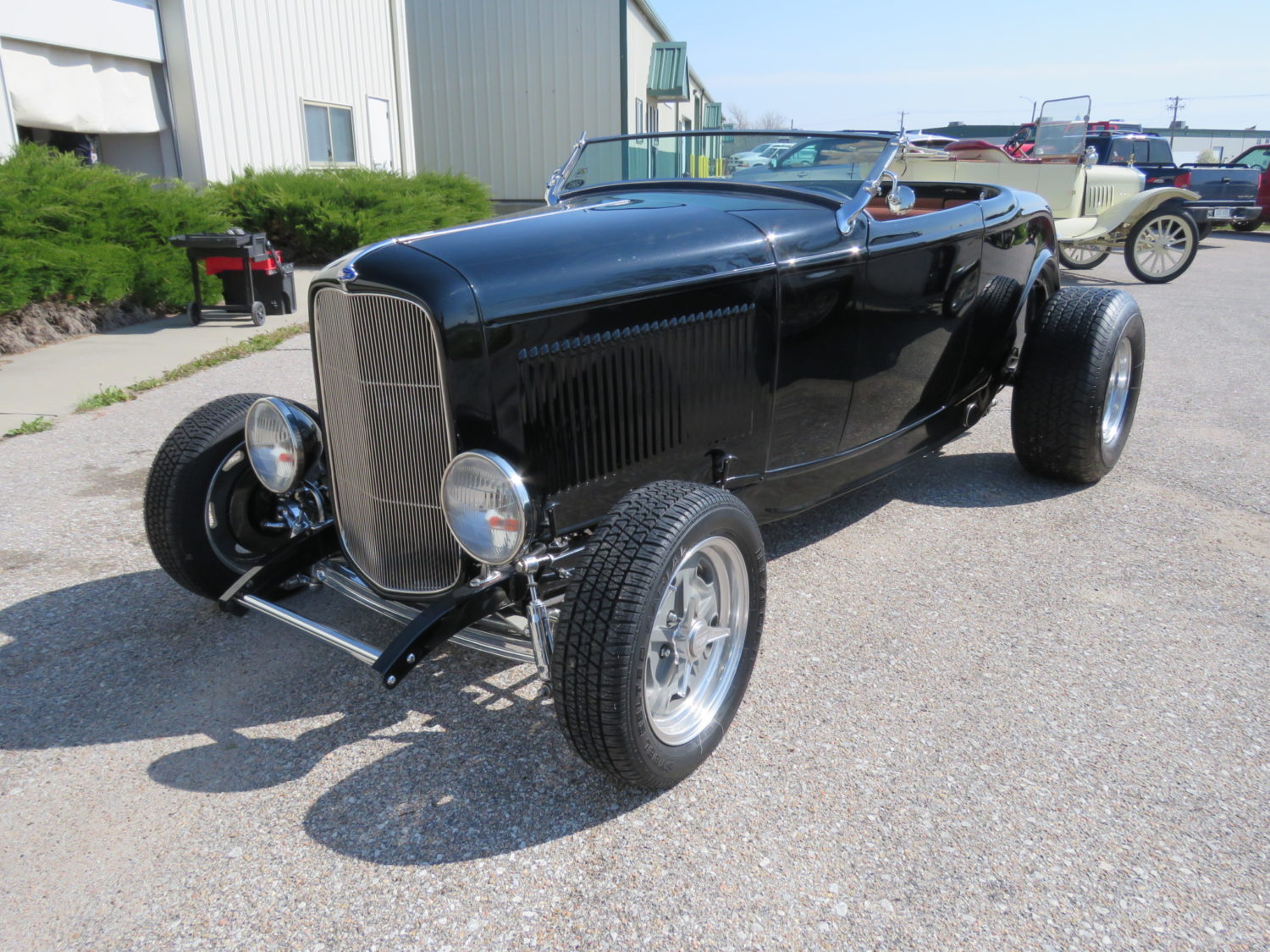 ONLINE ONLY- 1932 Ford Street rods, Race Cars, Engines & more! The Joe Haag Collection - image 2