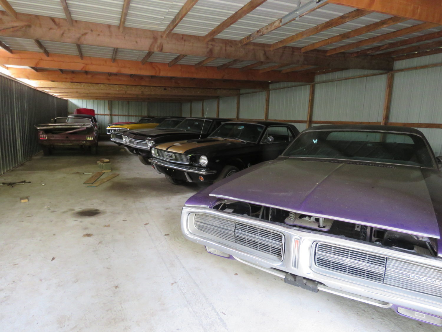 Iowa Muscle Car Hoard at Auction! The Coyote Johnson Collection Auction - image 17